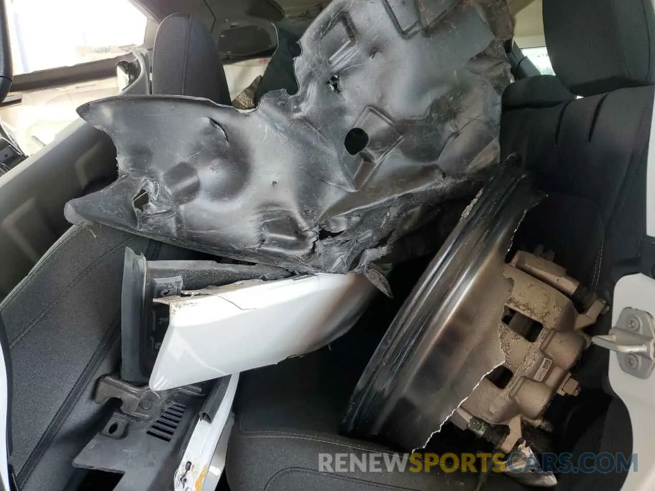 10 Photograph of a damaged car 1C4RJXP66RW303303 JEEP WRANGLER 2024