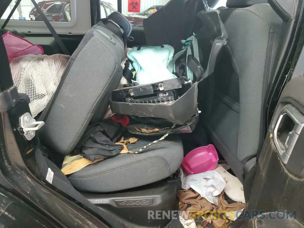 11 Photograph of a damaged car 1C4RJXP67RW292134 JEEP WRANGLER 2024