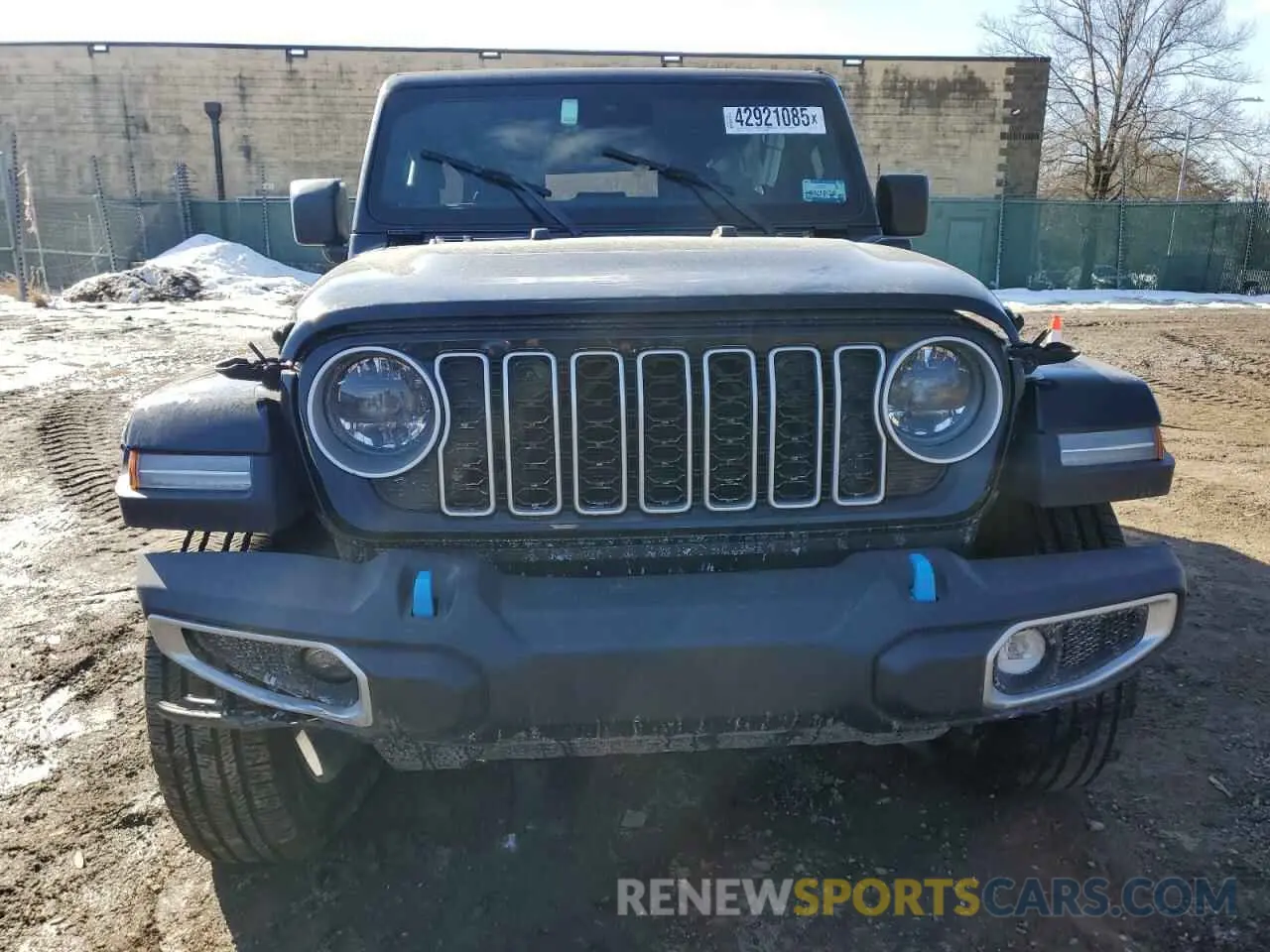 5 Photograph of a damaged car 1C4RJXP69RW317292 JEEP WRANGLER 2024