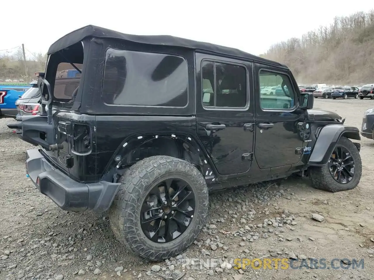3 Photograph of a damaged car 1C4RJXP6XRW274744 JEEP WRANGLER 2024