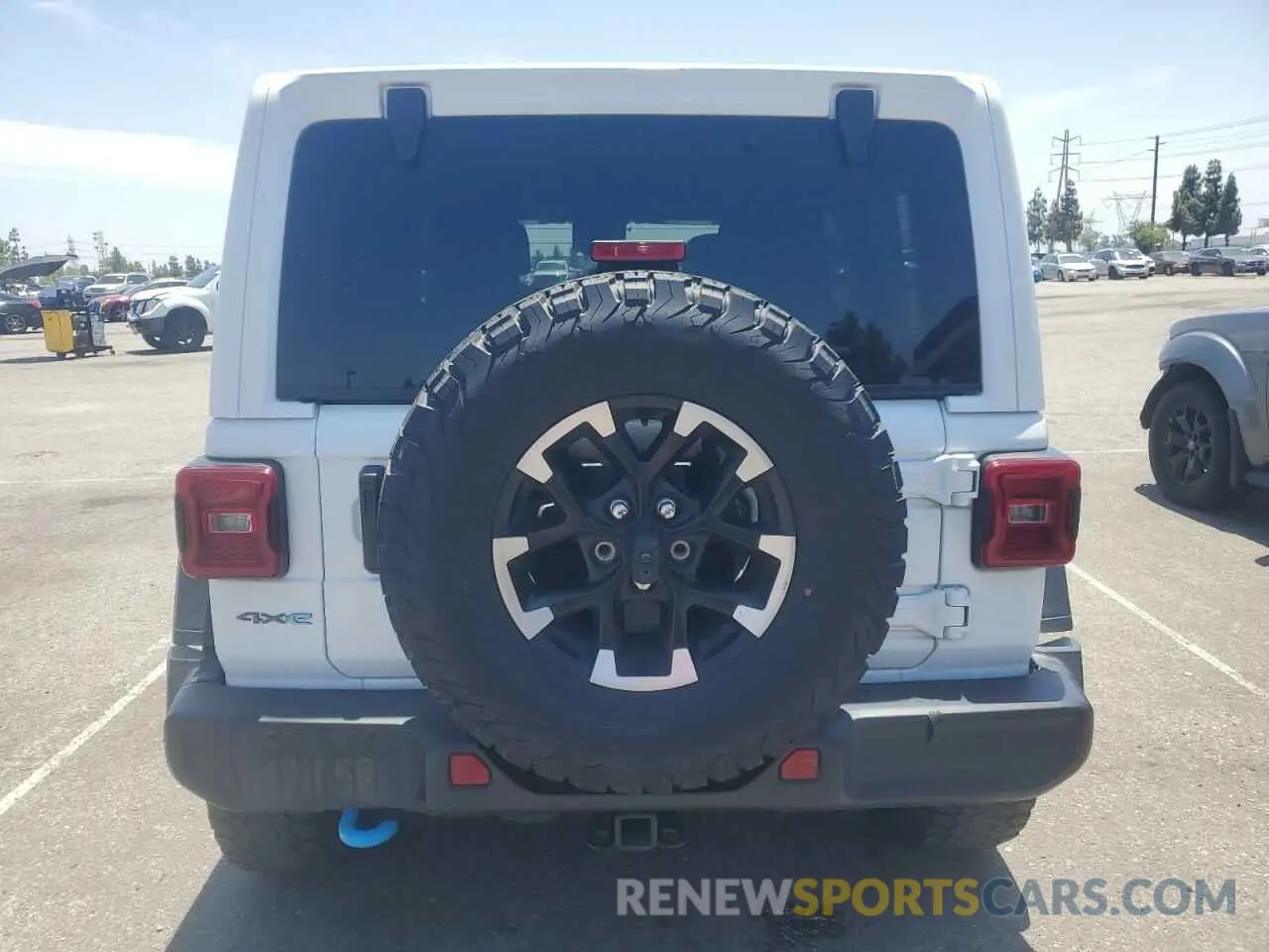 6 Photograph of a damaged car 1C4RJXR67RW242301 JEEP WRANGLER 2024