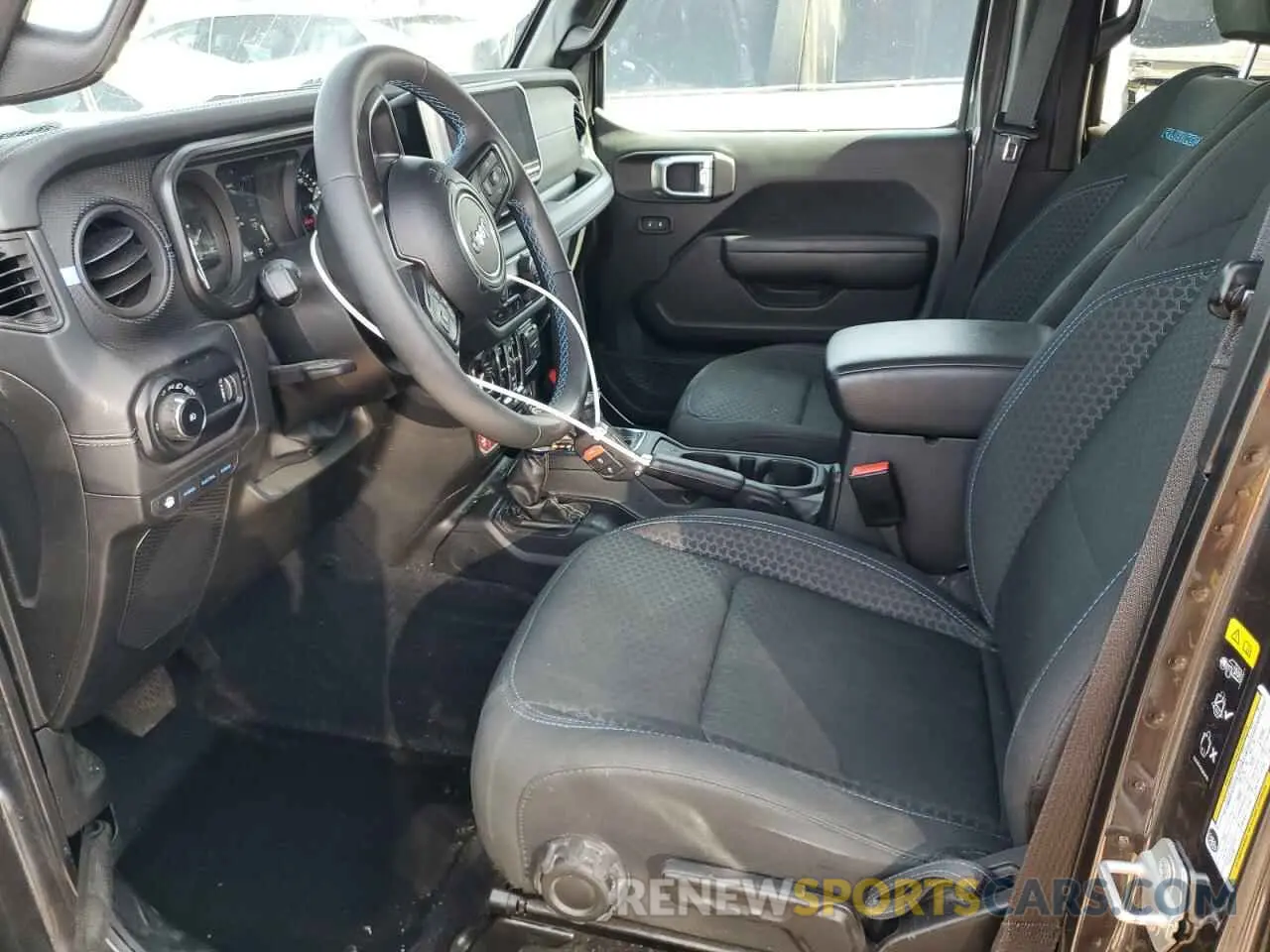 7 Photograph of a damaged car 1C4RJXR68RW133510 JEEP WRANGLER 2024