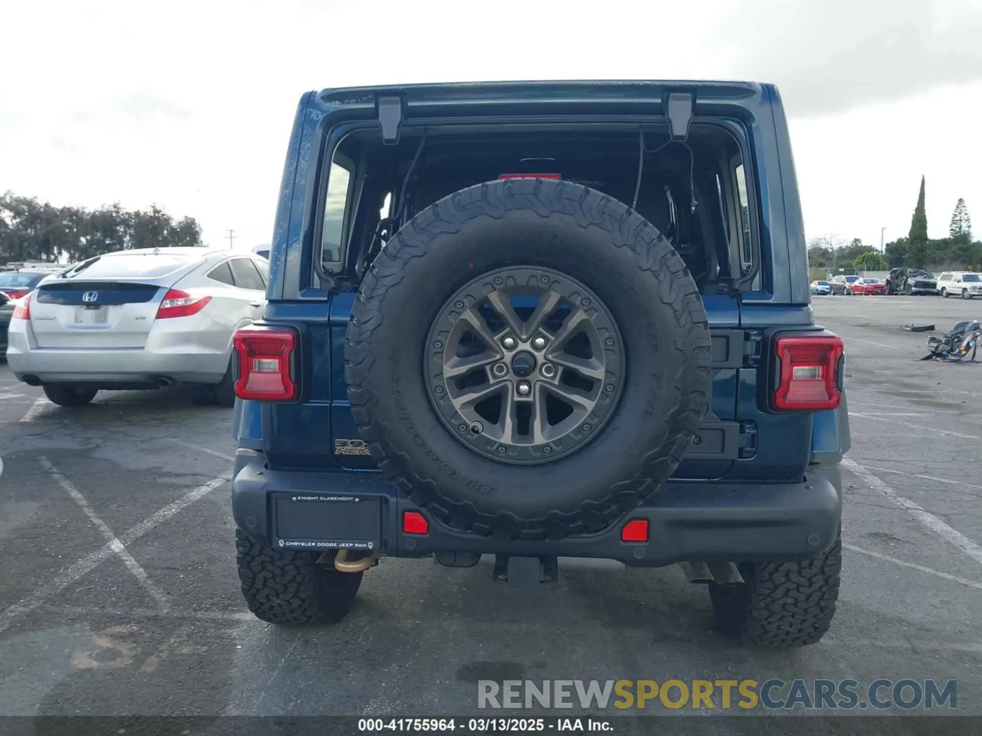 16 Photograph of a damaged car 1C4RJXSJ5RW369532 JEEP WRANGLER 2024