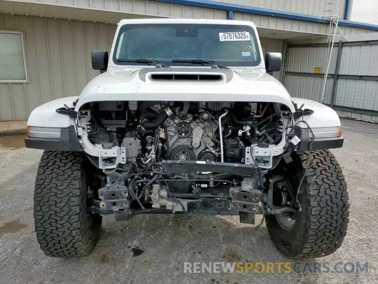 5 Photograph of a damaged car 1C4RJXSJ6RW320873 JEEP WRANGLER 2024