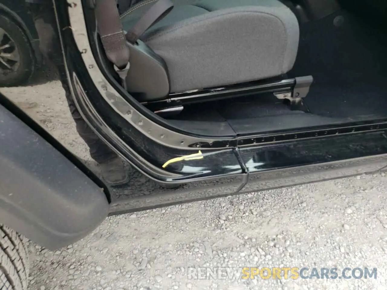 12 Photograph of a damaged car 1C4PJXAG3SW519141 JEEP WRANGLER 2025