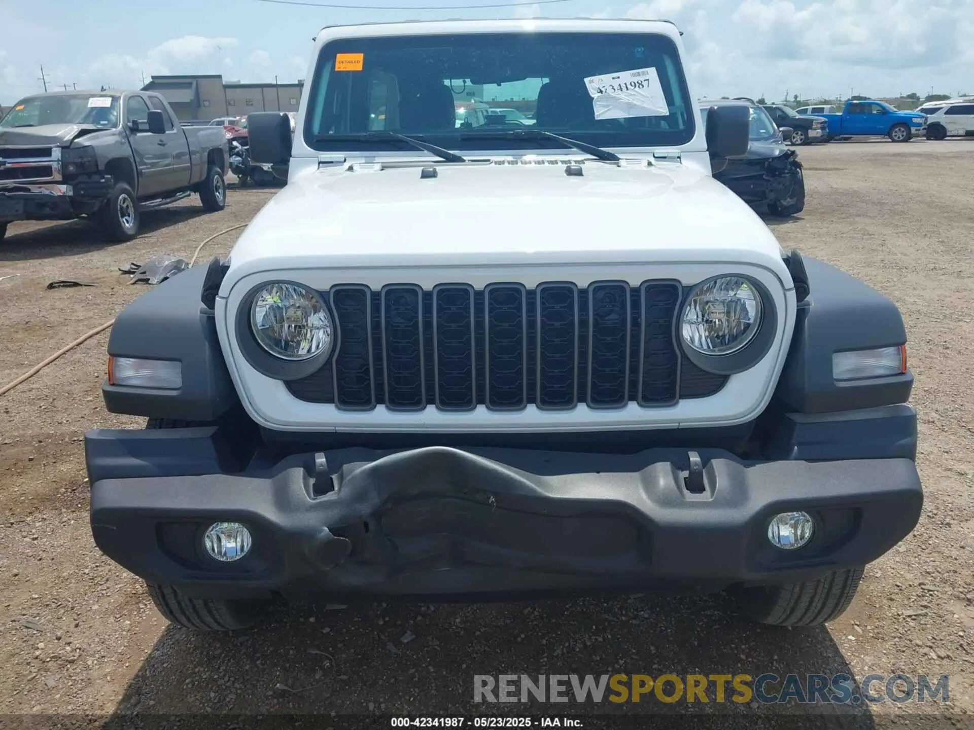 12 Photograph of a damaged car 1C4PJXDG7SW546578 JEEP WRANGLER 2025