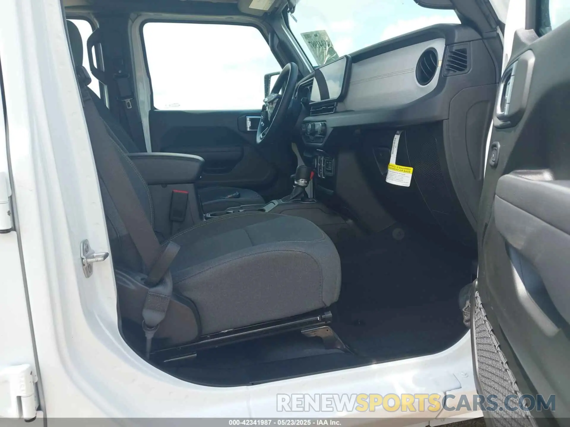 5 Photograph of a damaged car 1C4PJXDG7SW546578 JEEP WRANGLER 2025