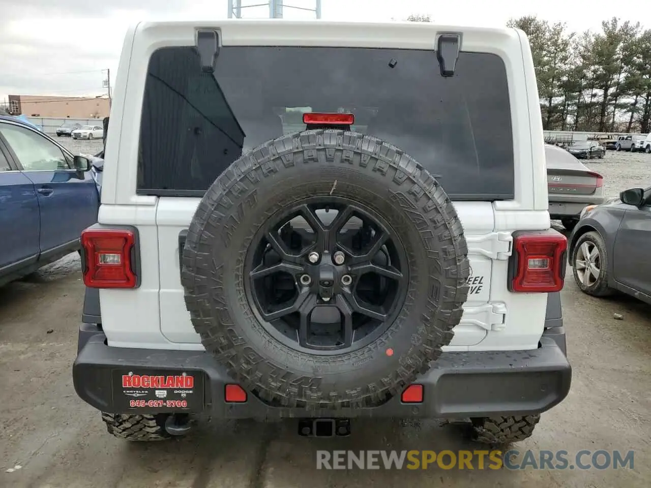 6 Photograph of a damaged car 1C4PJXDN0SW517308 JEEP WRANGLER 2025