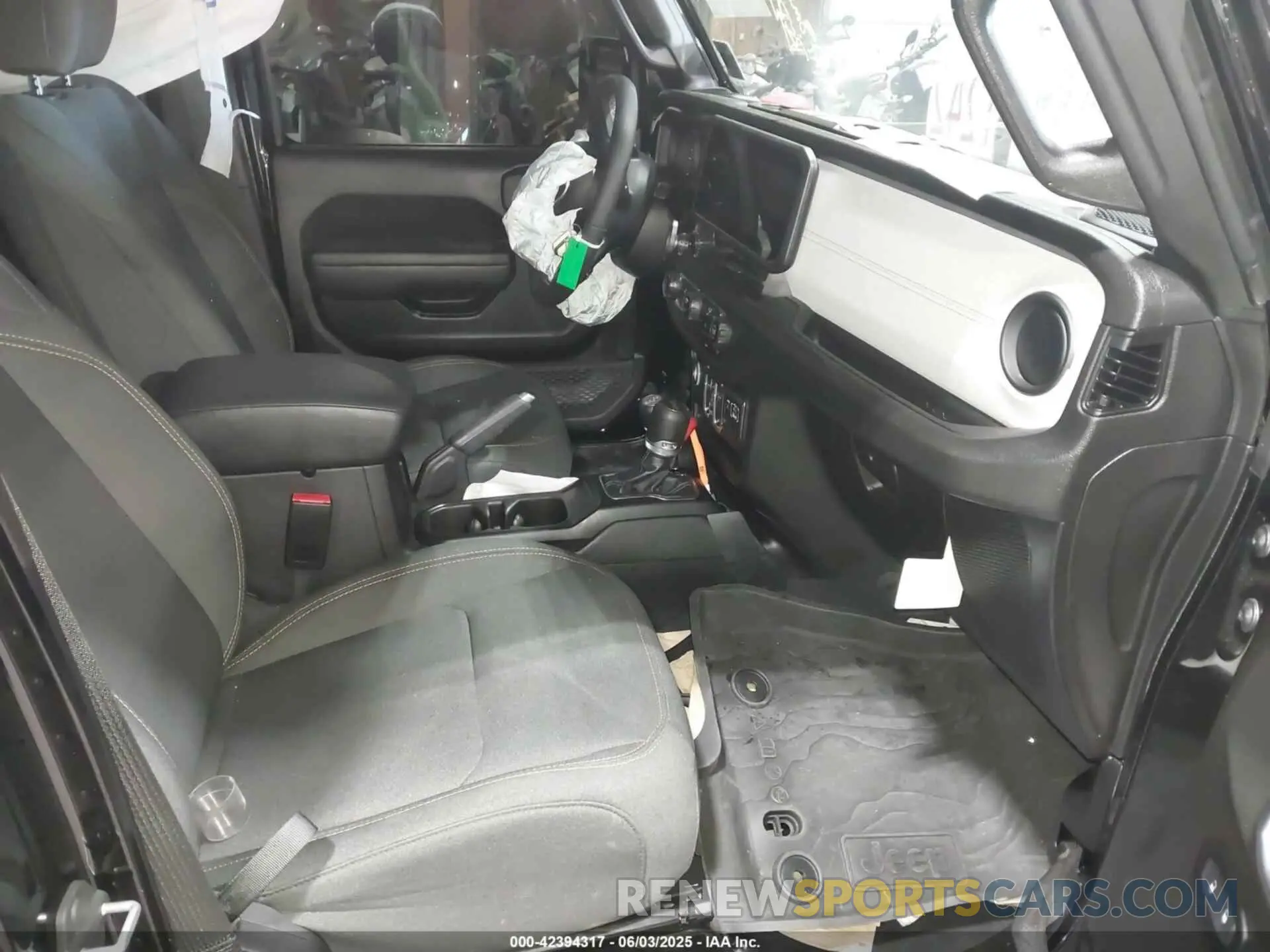 5 Photograph of a damaged car 1C4PJXDNXSW503061 JEEP WRANGLER 2025