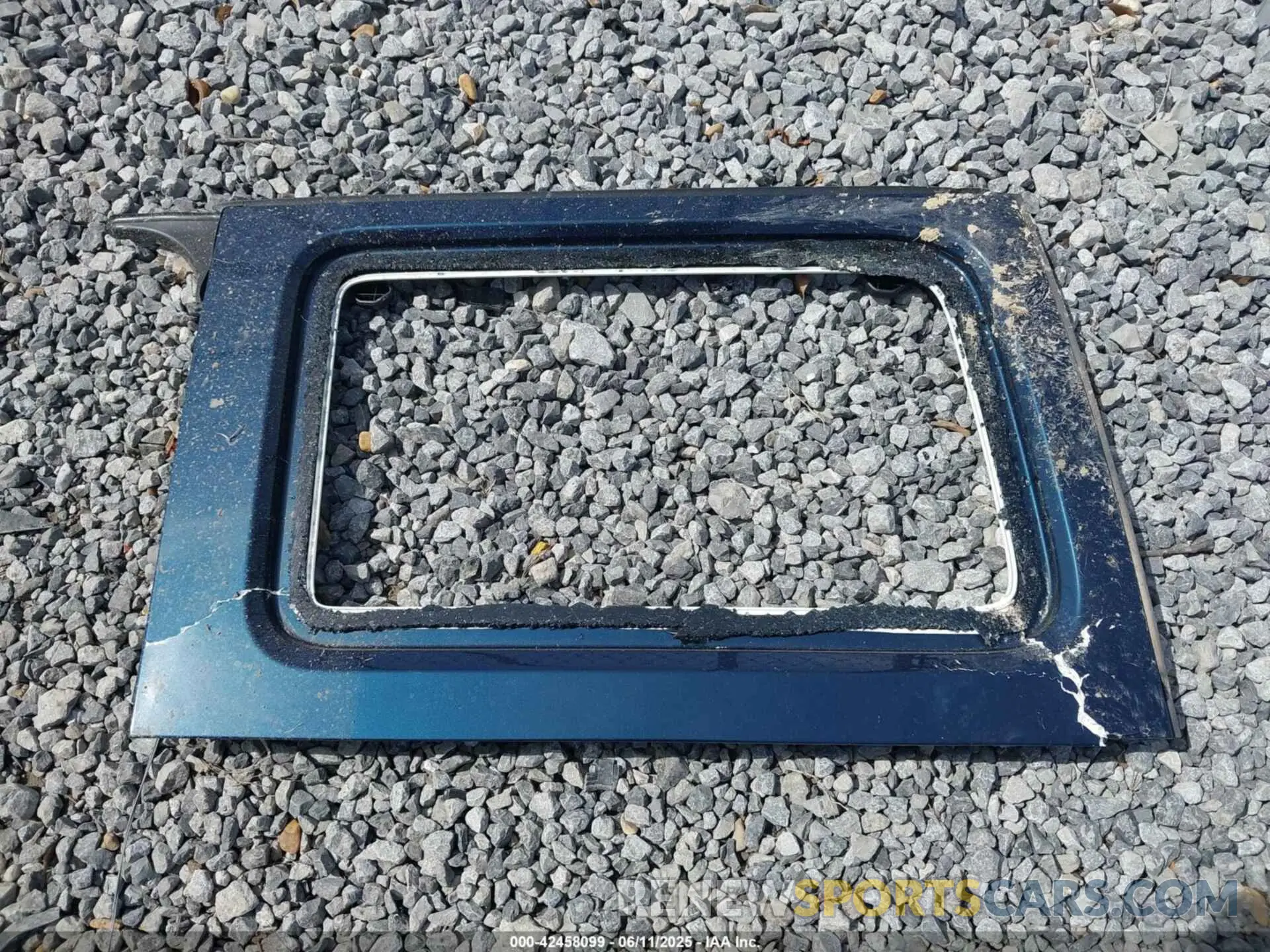 12 Photograph of a damaged car 1C4PJXEG4SW537402 JEEP WRANGLER 2025