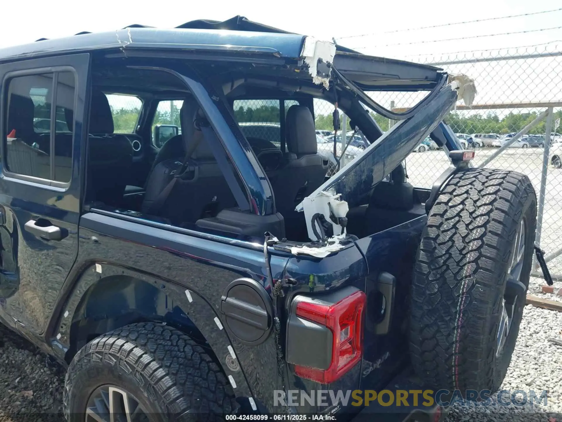 6 Photograph of a damaged car 1C4PJXEG4SW537402 JEEP WRANGLER 2025