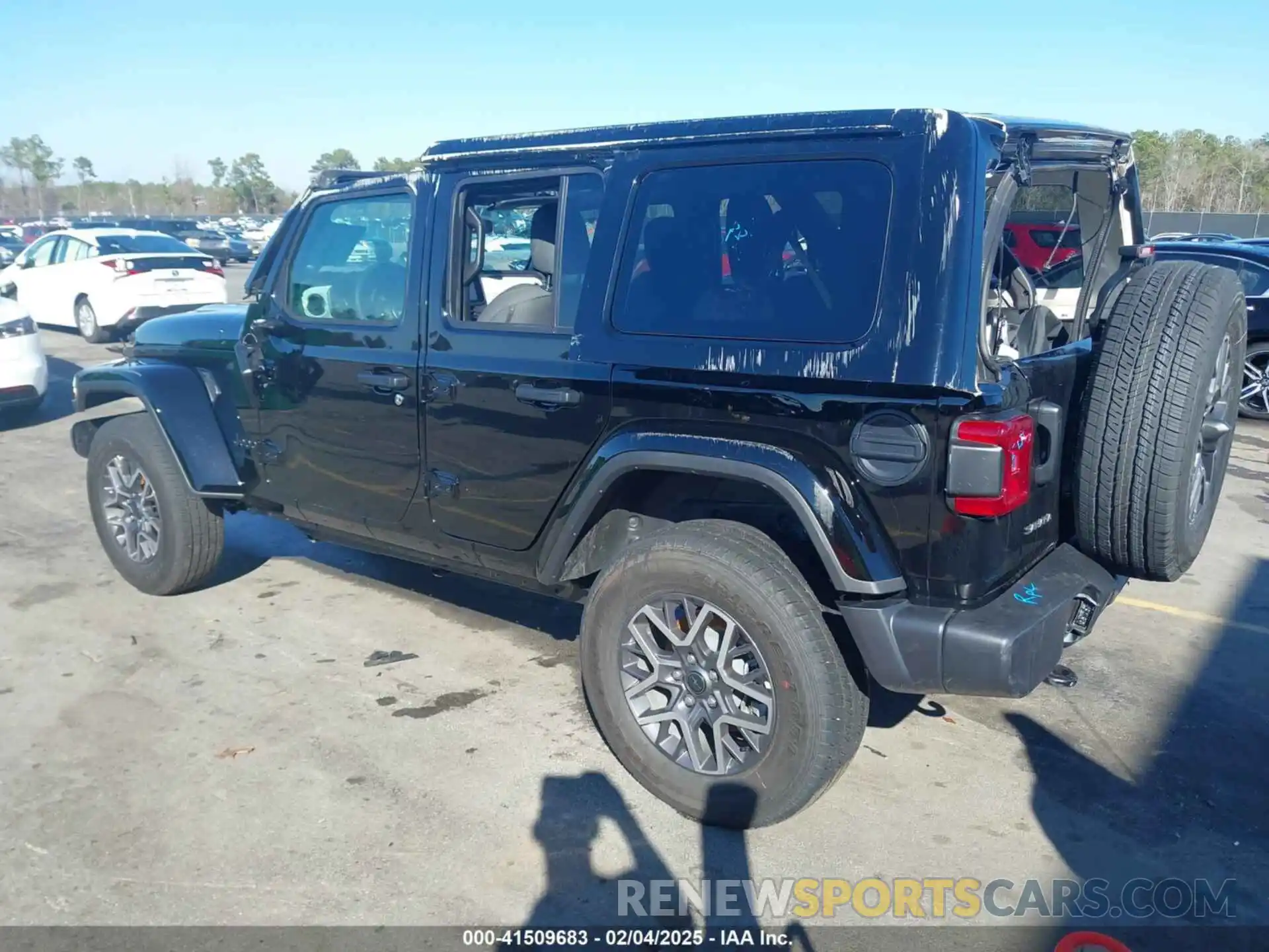 3 Photograph of a damaged car 1C4PJXEN1SW526548 JEEP WRANGLER 2025