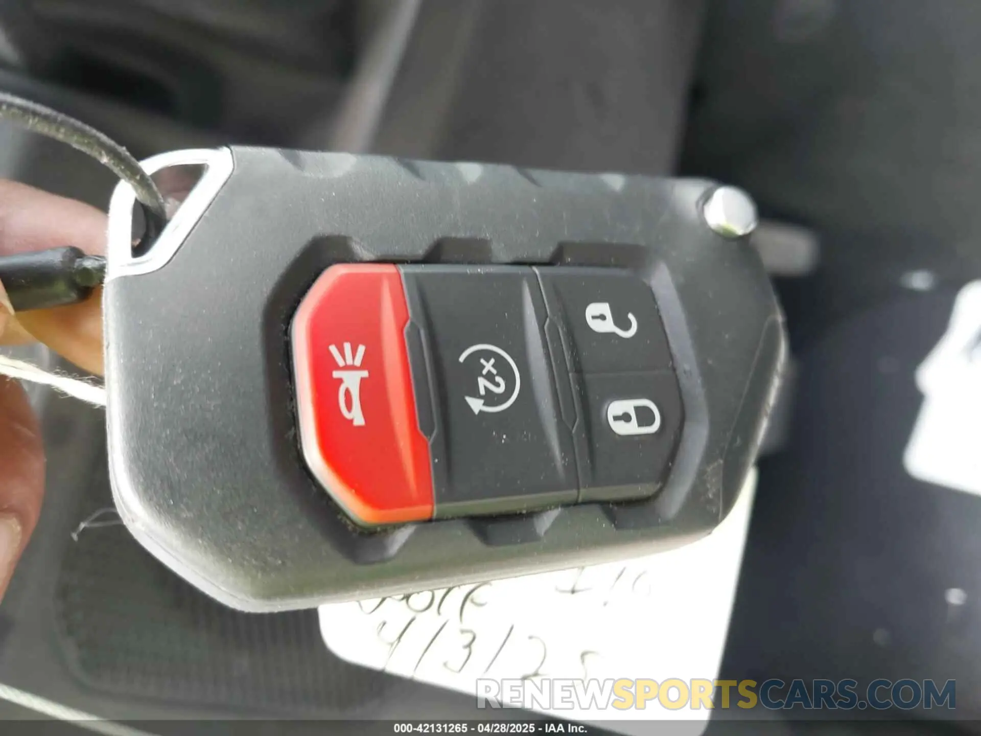 11 Photograph of a damaged car 1C4PJXEN1SW528297 JEEP WRANGLER 2025