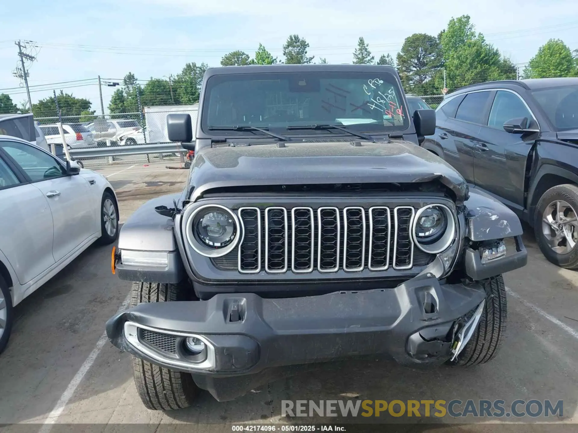 12 Photograph of a damaged car 1C4PJXEN5SW525130 JEEP WRANGLER 2025