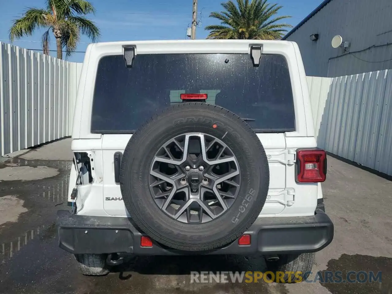 6 Photograph of a damaged car 1C4PJXEN5SW526553 JEEP WRANGLER 2025