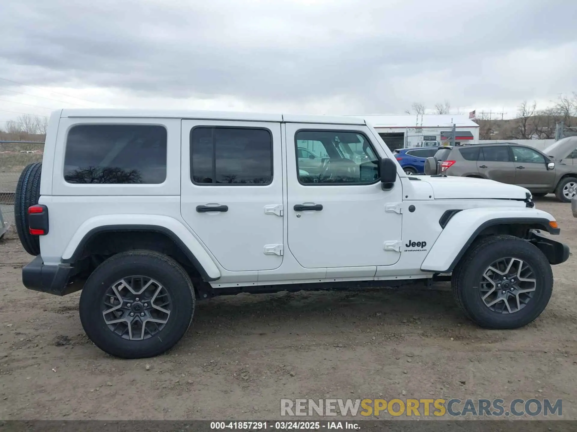 13 Photograph of a damaged car 1C4PJXEN6SW526285 JEEP WRANGLER 2025