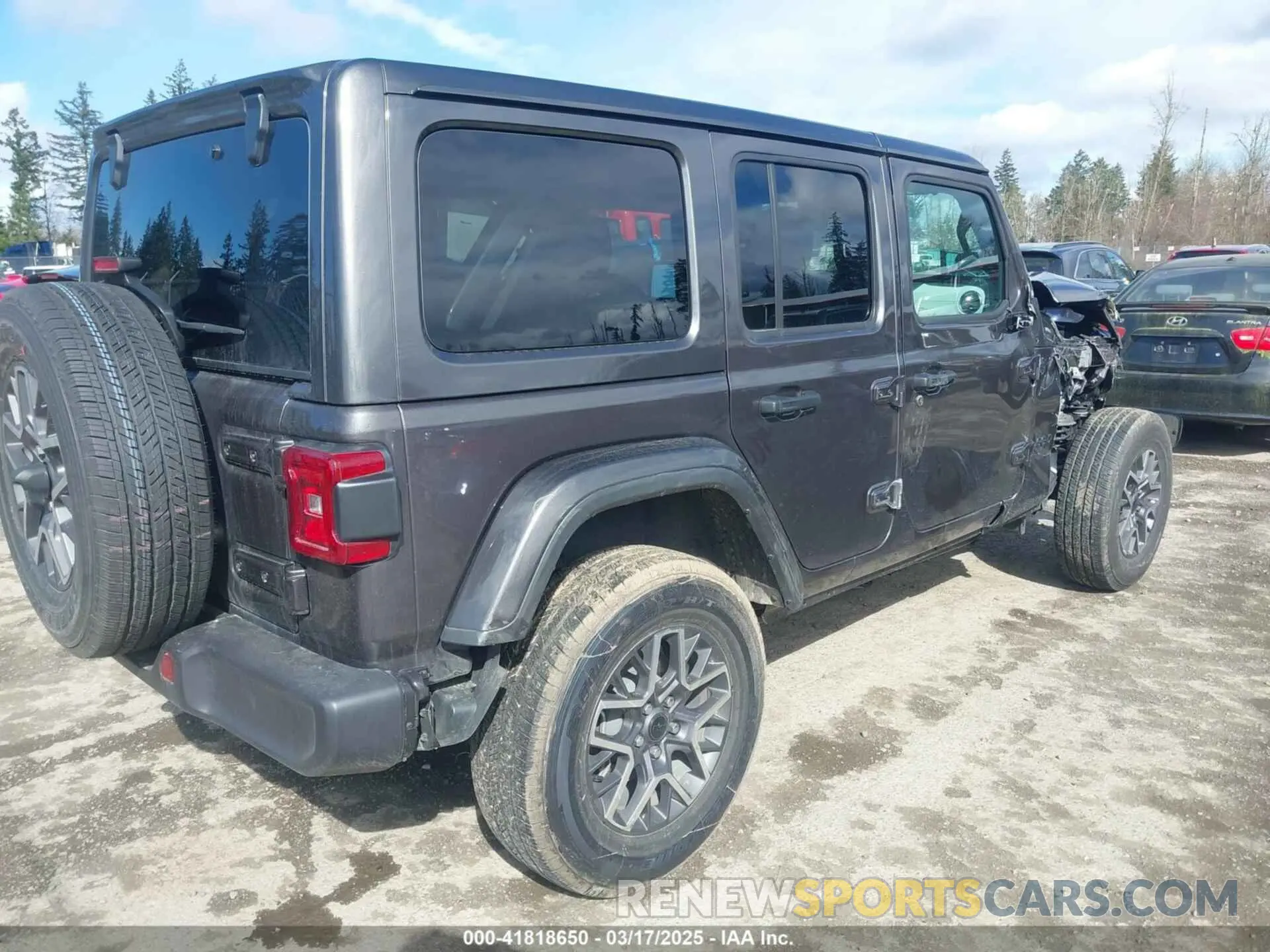 4 Photograph of a damaged car 1C4PJXENXSW527925 JEEP WRANGLER 2025