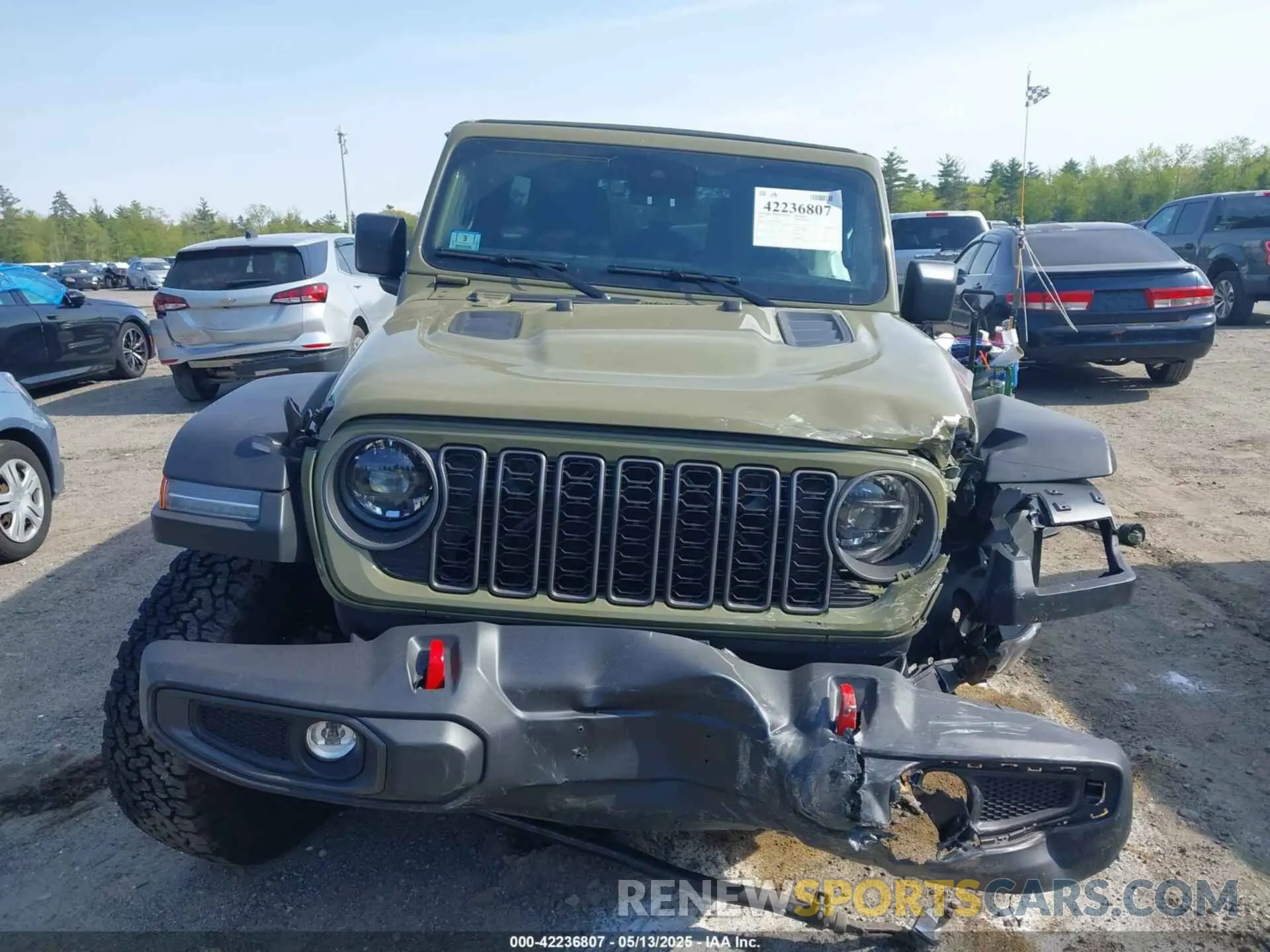13 Photograph of a damaged car 1C4PJXFN0SW546661 JEEP WRANGLER 2025