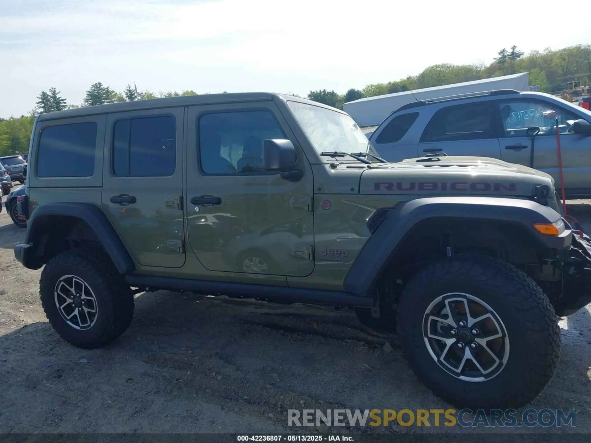 14 Photograph of a damaged car 1C4PJXFN0SW546661 JEEP WRANGLER 2025