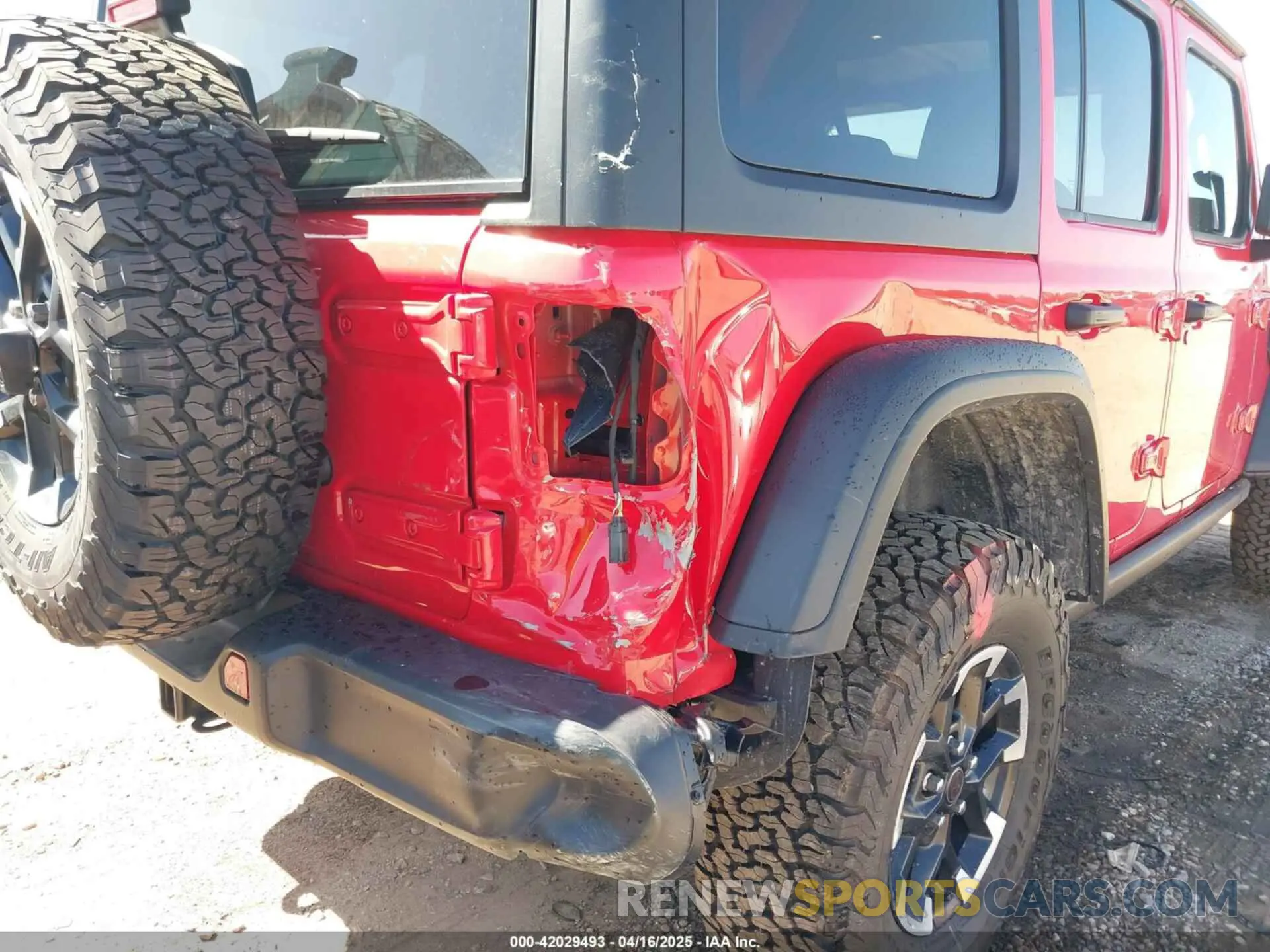 6 Photograph of a damaged car 1C4PJXFN8SW525573 JEEP WRANGLER 2025