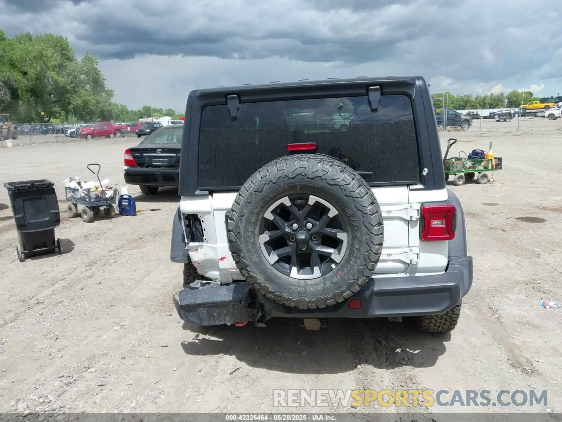 16 Photograph of a damaged car 1C4PJXFNXSW526479 JEEP WRANGLER 2025