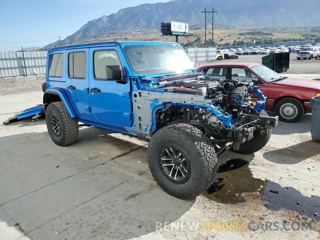 4 Photograph of a damaged car 1C4RJXFN4SW536904 JEEP WRANGLER 2025