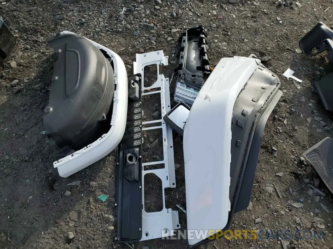13 Photograph of a damaged car 1C4RJXFNXSW514969 JEEP WRANGLER 2025