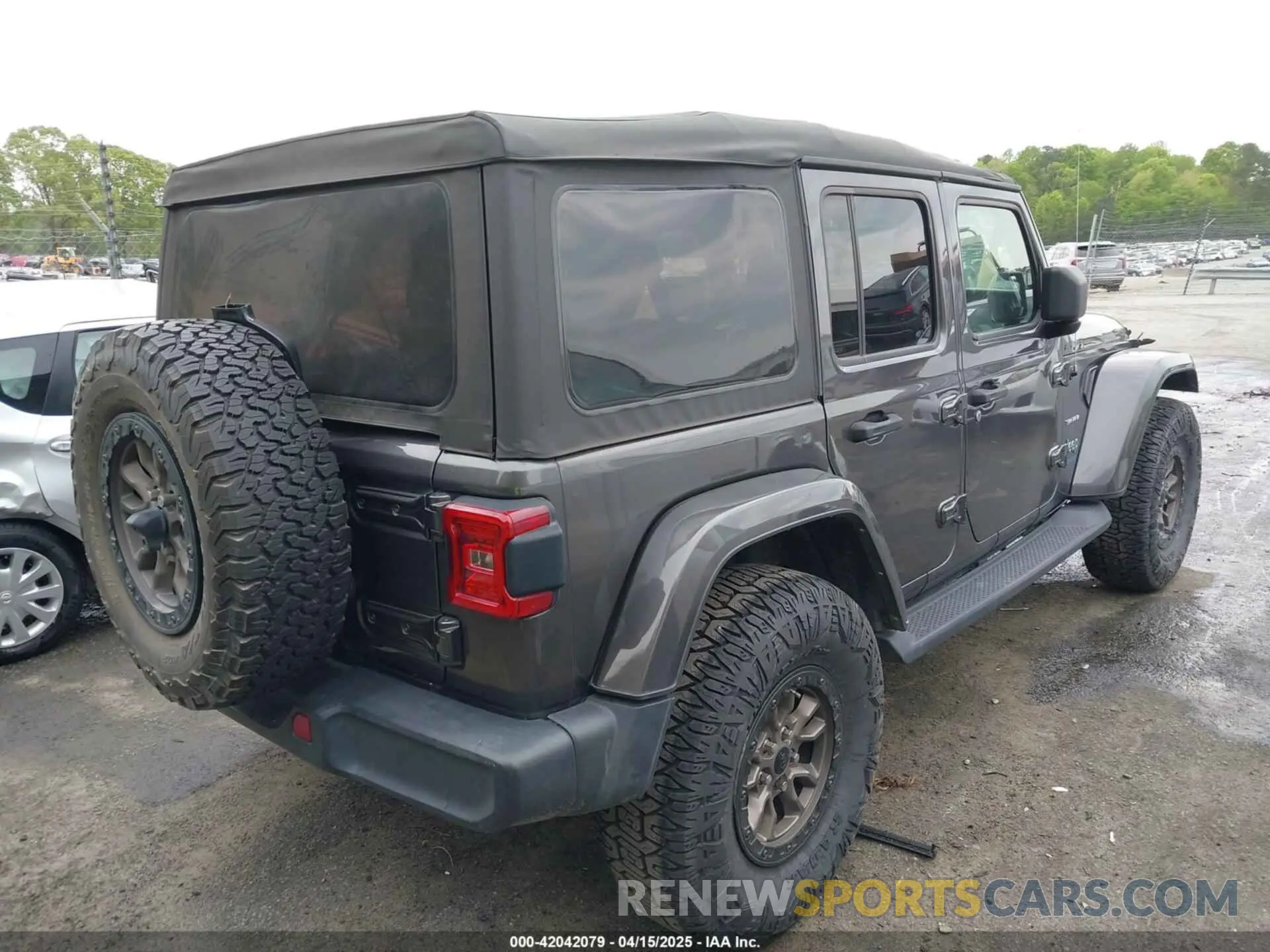 4 Photograph of a damaged car 1C4JJXP60MW704738 JEEP WRANGLER 4XE 2021