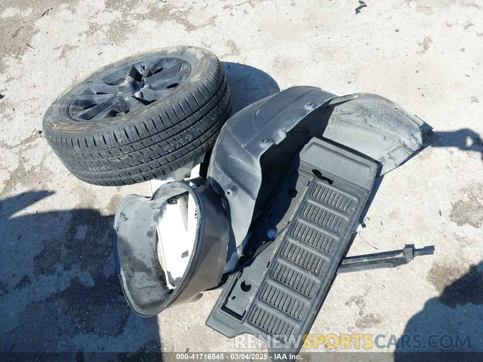 11 Photograph of a damaged car 1C4JJXP62MW724232 JEEP WRANGLER 4XE 2021