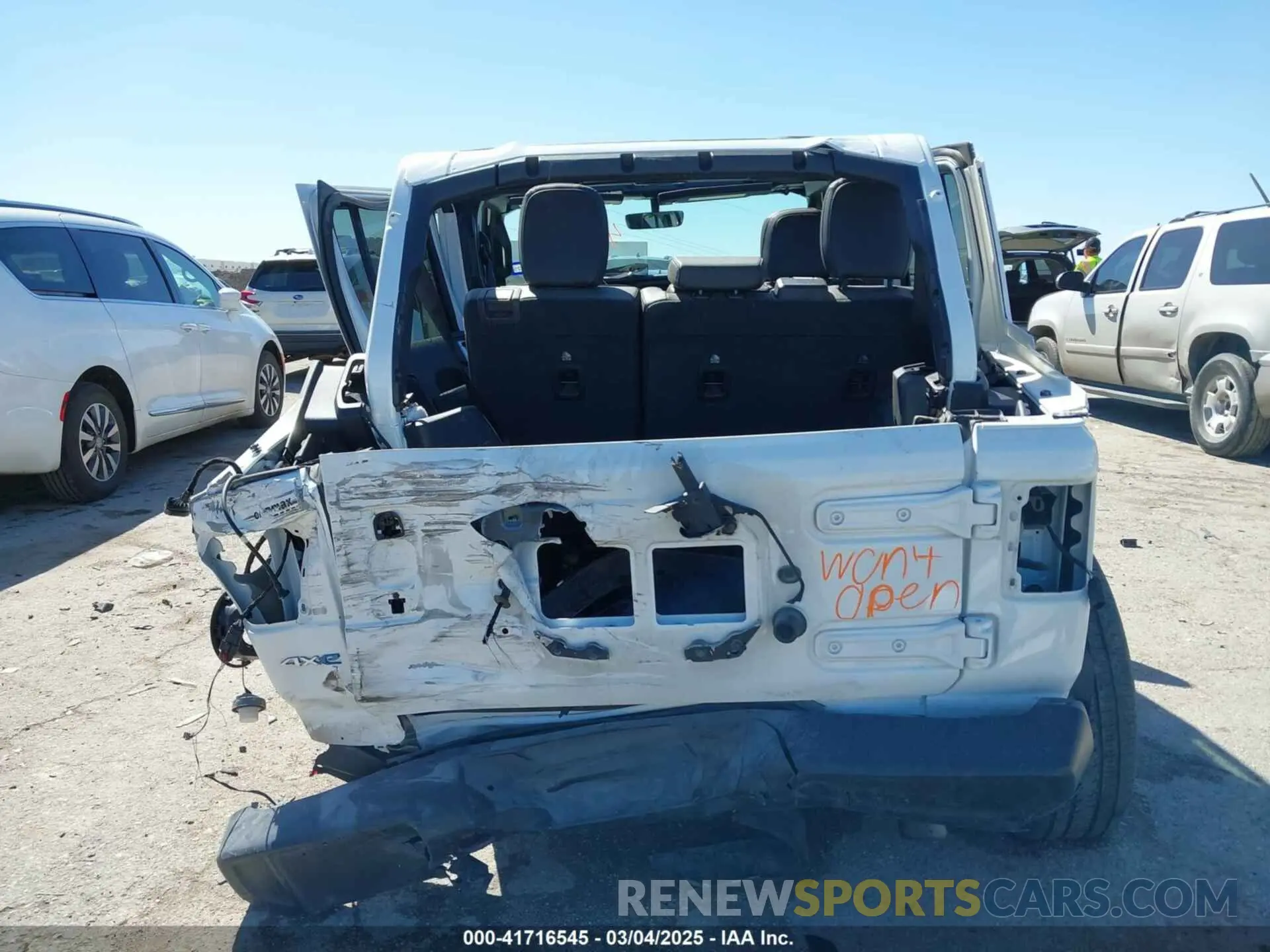 16 Photograph of a damaged car 1C4JJXP62MW724232 JEEP WRANGLER 4XE 2021