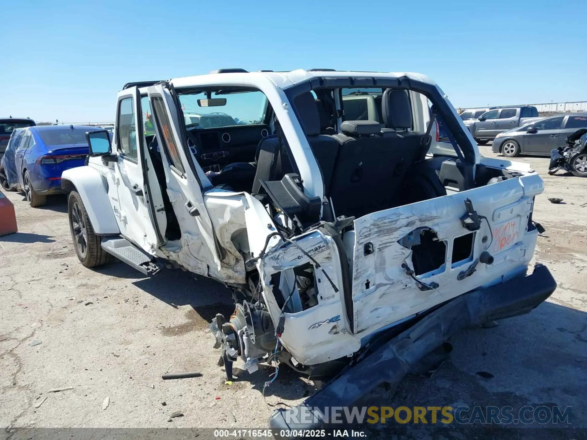 3 Photograph of a damaged car 1C4JJXP62MW724232 JEEP WRANGLER 4XE 2021