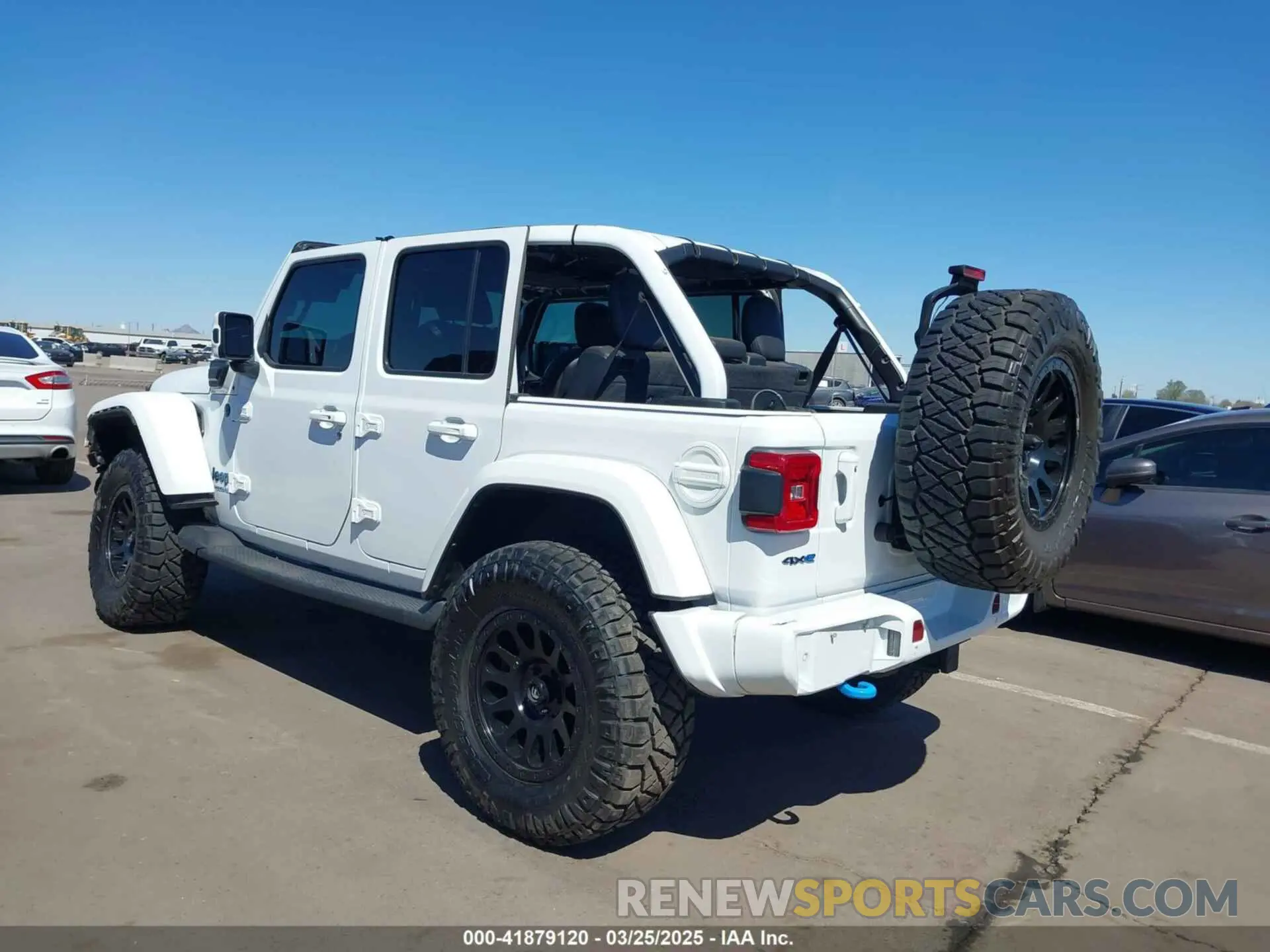 3 Photograph of a damaged car 1C4JJXP63MW716690 JEEP WRANGLER 4XE 2021