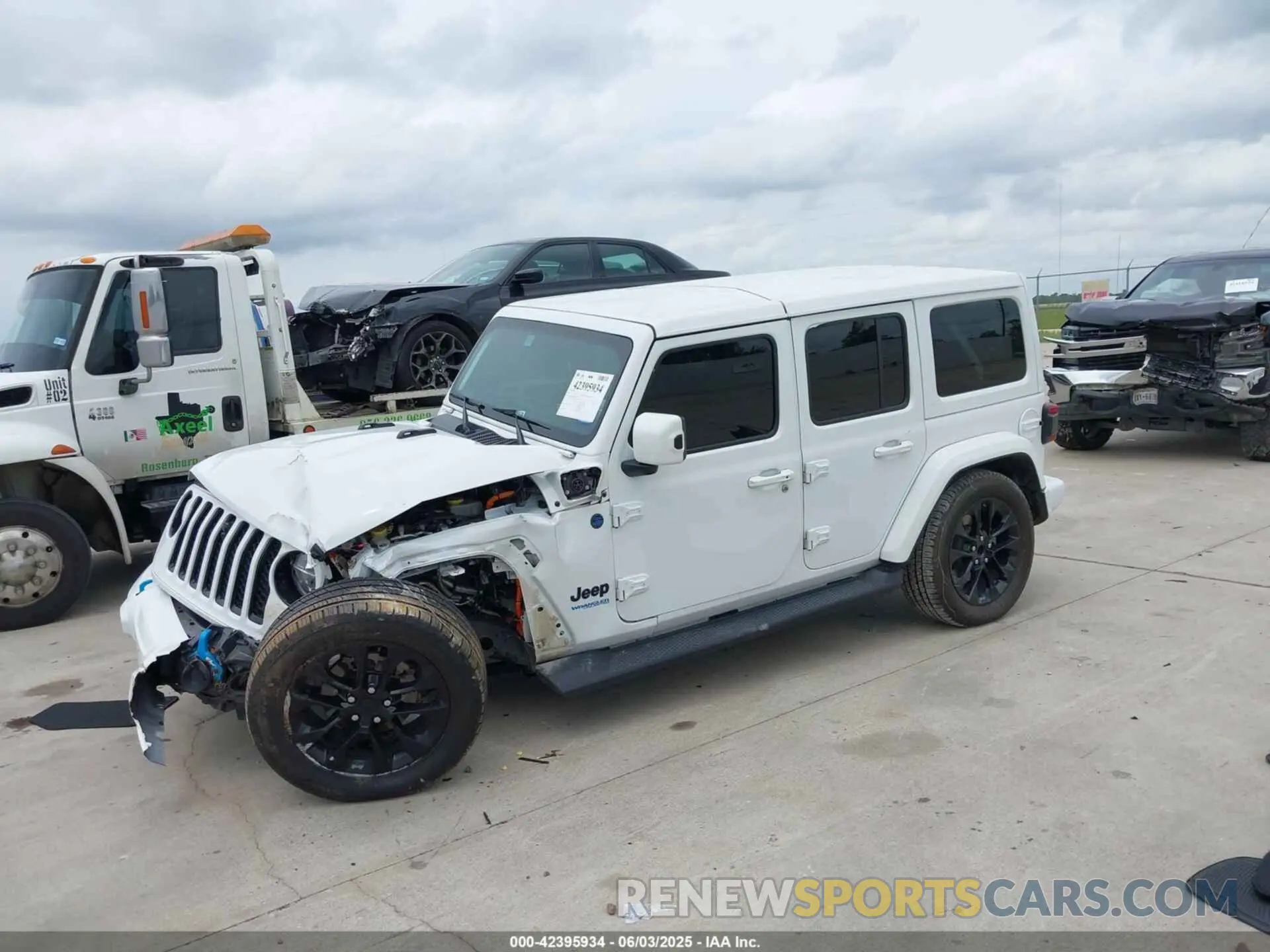 2 Photograph of a damaged car 1C4JJXP63MW723803 JEEP WRANGLER 4XE 2021