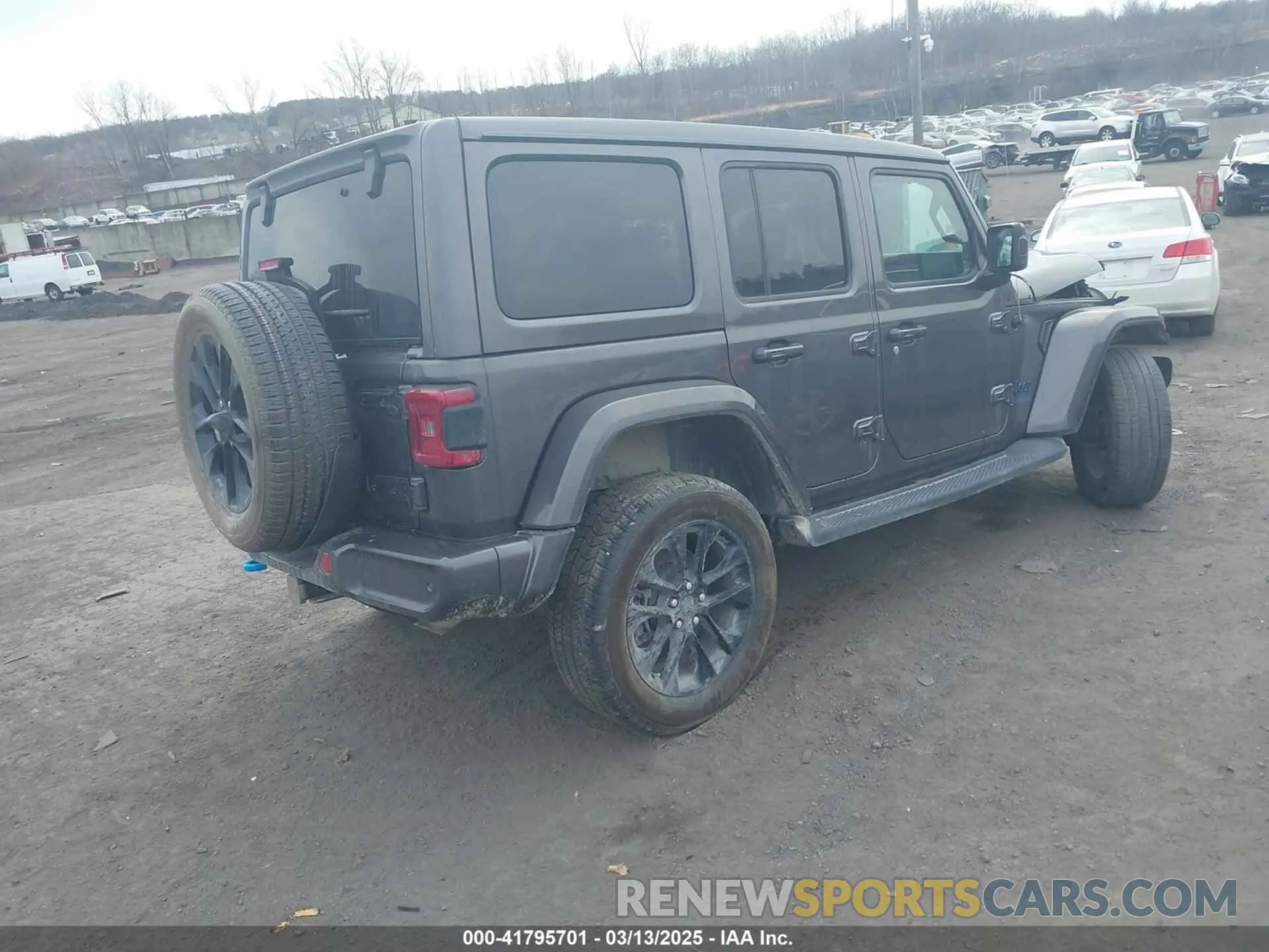 4 Photograph of a damaged car 1C4JJXP65MW676726 JEEP WRANGLER 4XE 2021