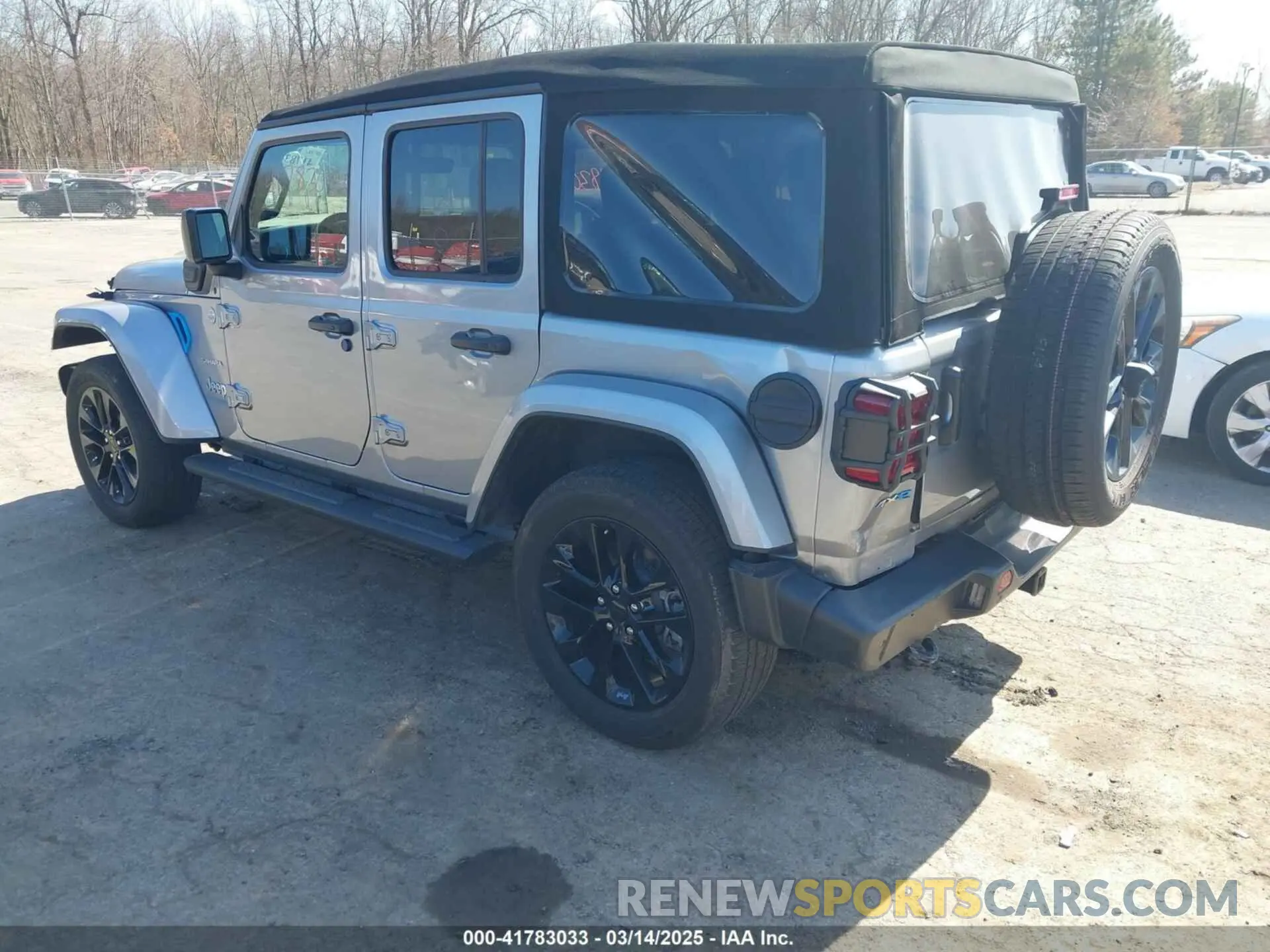 3 Photograph of a damaged car 1C4JJXP68MW745327 JEEP WRANGLER 4XE 2021