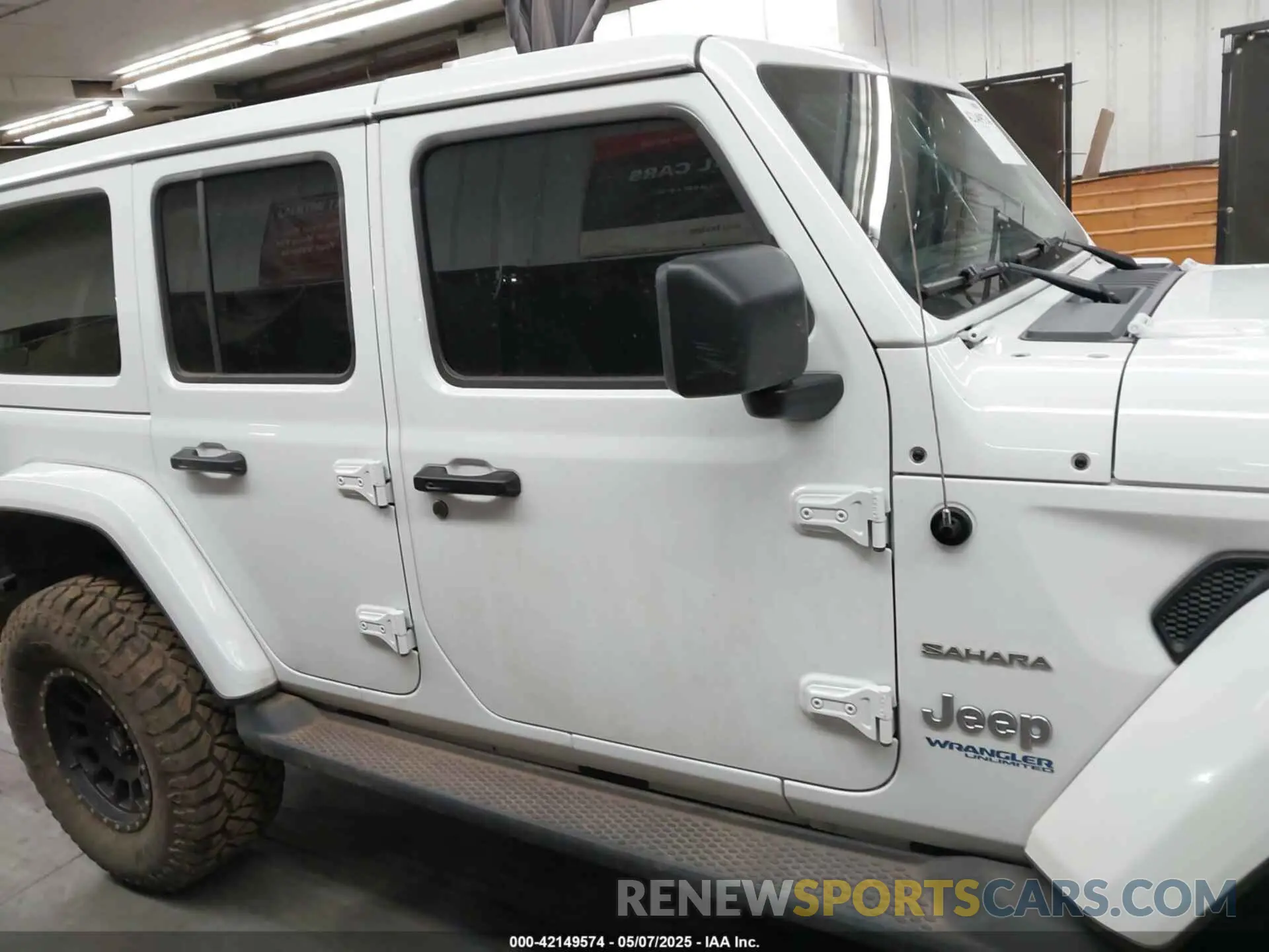 13 Photograph of a damaged car 1C4JJXP68MW857402 JEEP WRANGLER 4XE 2021
