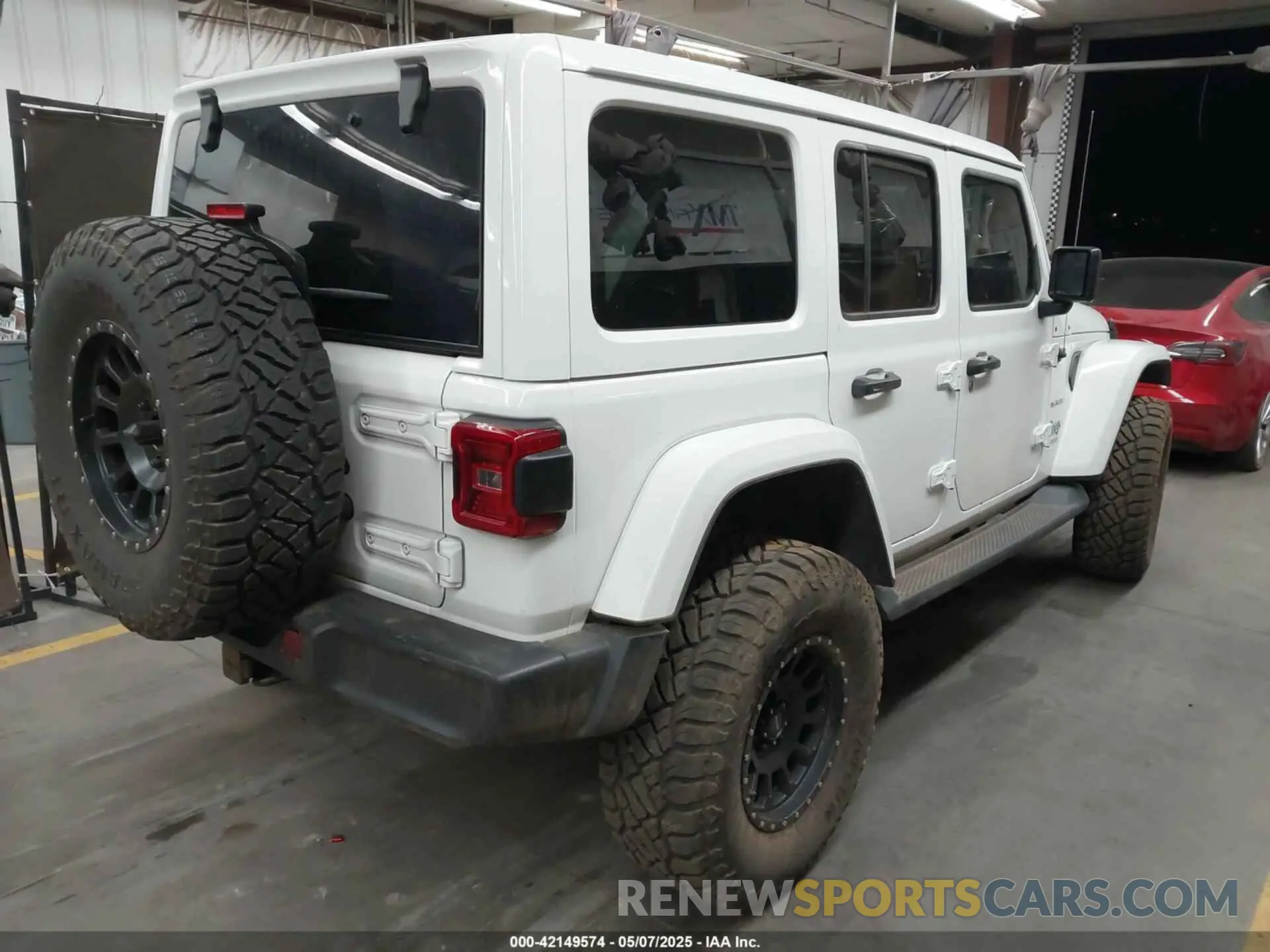 4 Photograph of a damaged car 1C4JJXP68MW857402 JEEP WRANGLER 4XE 2021