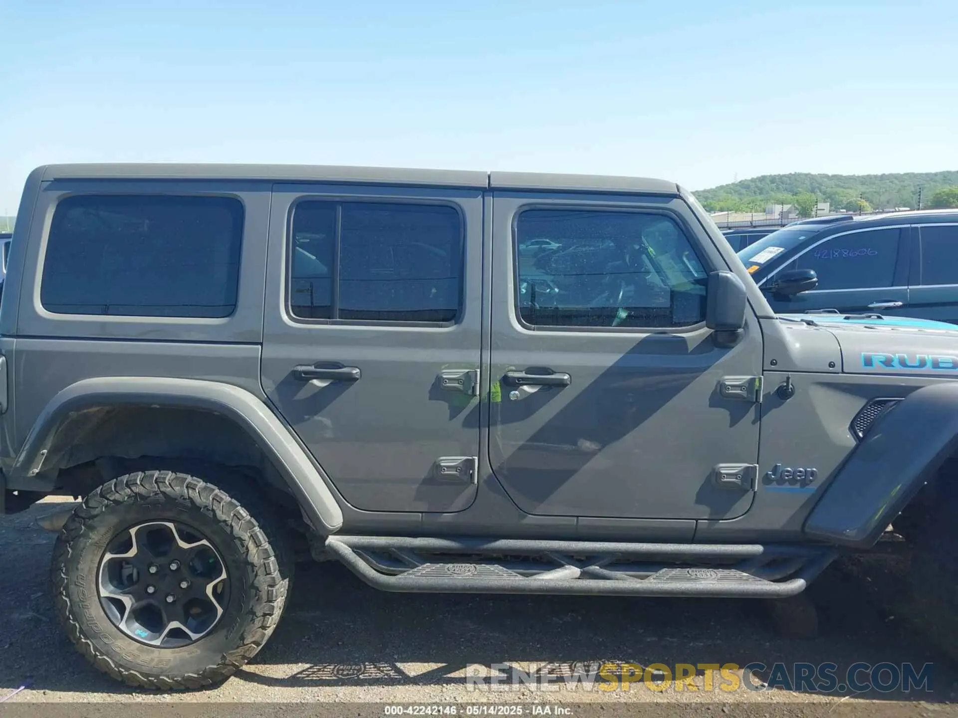 14 Photograph of a damaged car 1C4JJXR60MW766069 JEEP WRANGLER 4XE 2021