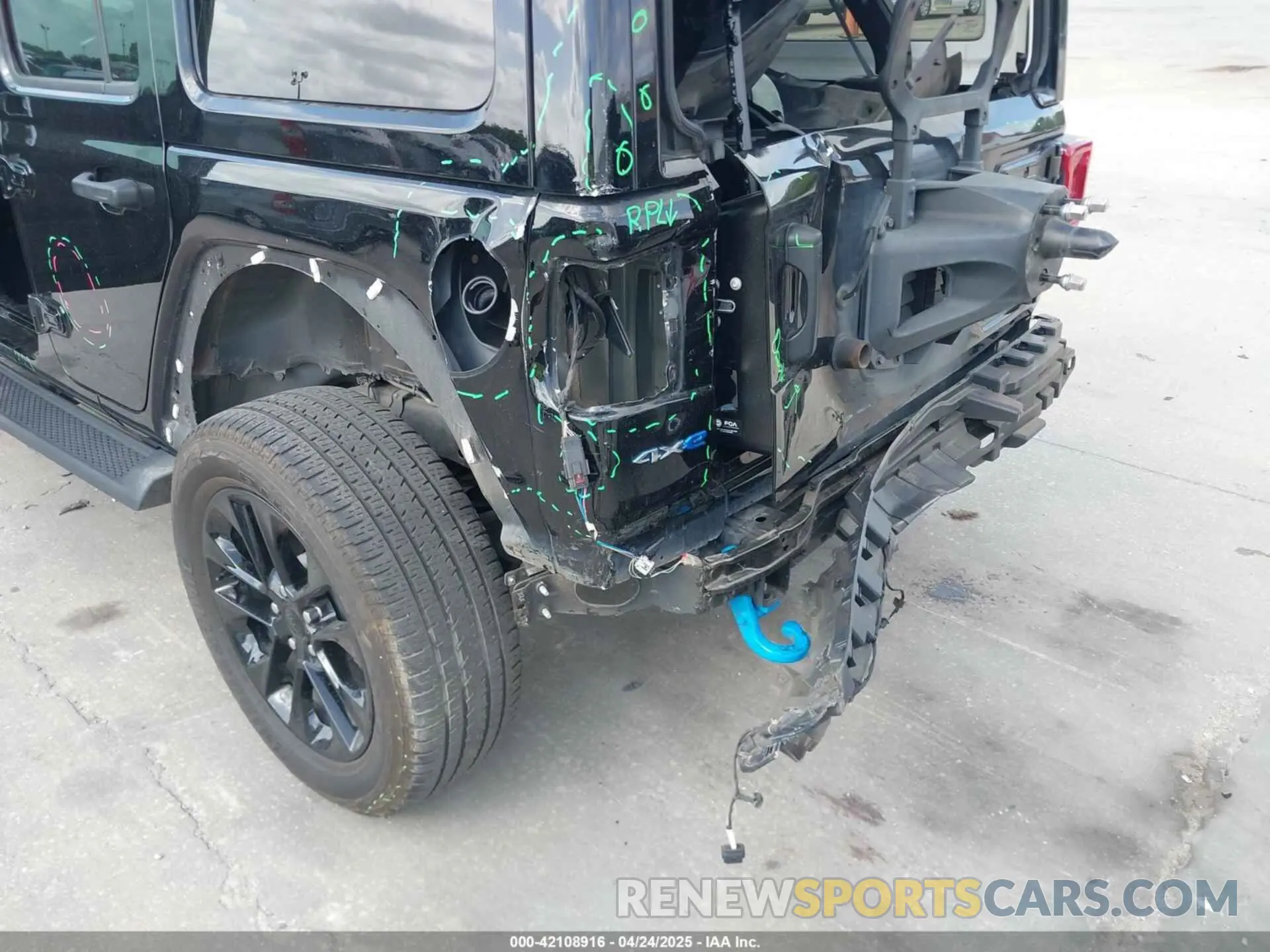 6 Photograph of a damaged car 1C4JJXP60NW153776 JEEP WRANGLER 4XE 2022