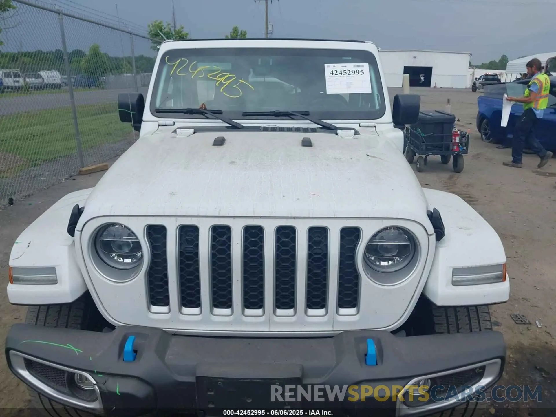 12 Photograph of a damaged car 1C4JJXP60NW171498 JEEP WRANGLER 4XE 2022
