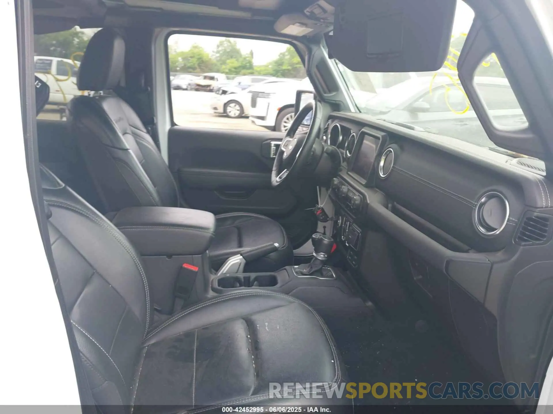 5 Photograph of a damaged car 1C4JJXP60NW171498 JEEP WRANGLER 4XE 2022