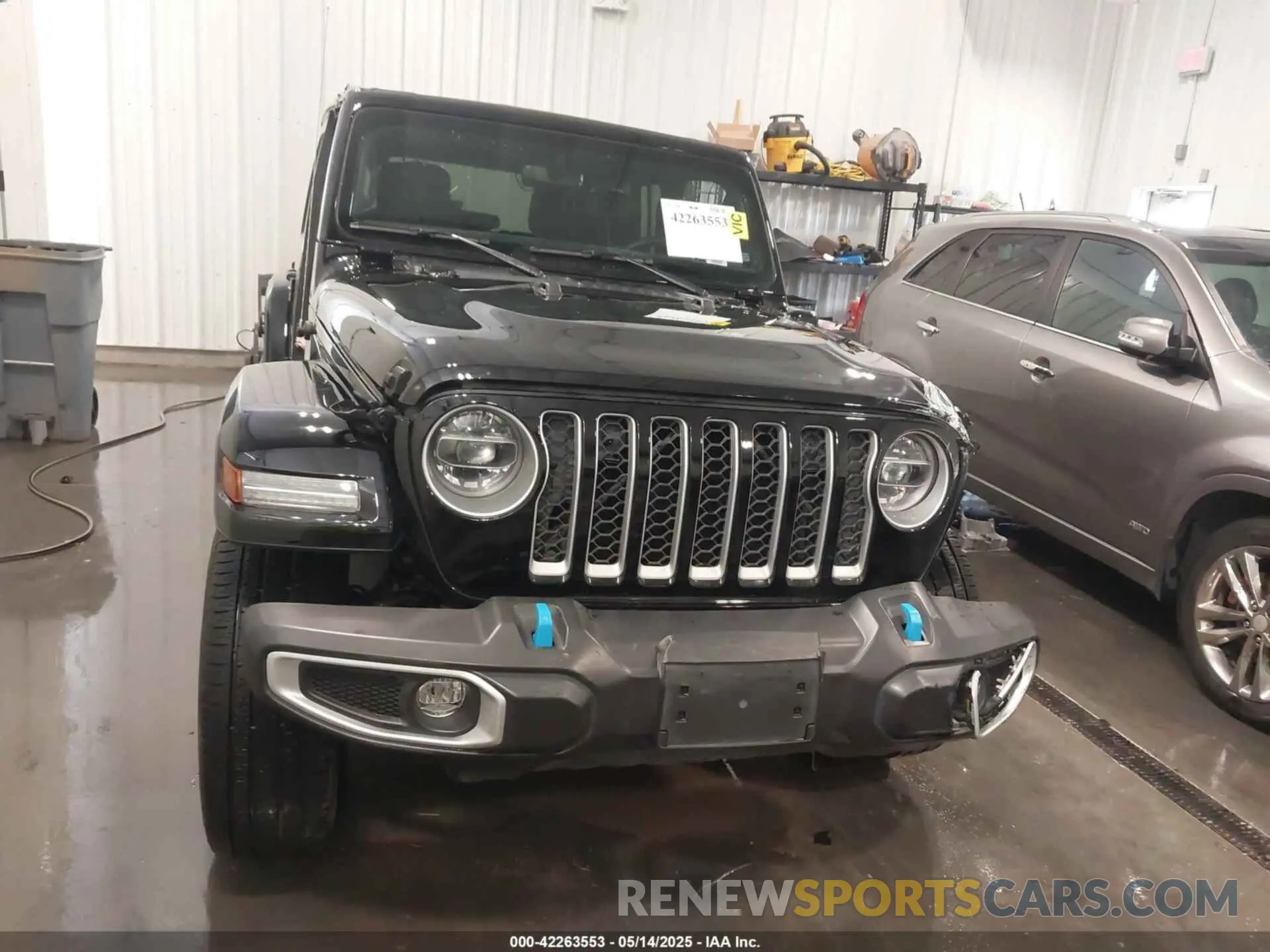 12 Photograph of a damaged car 1C4JJXP61NW276048 JEEP WRANGLER 4XE 2022