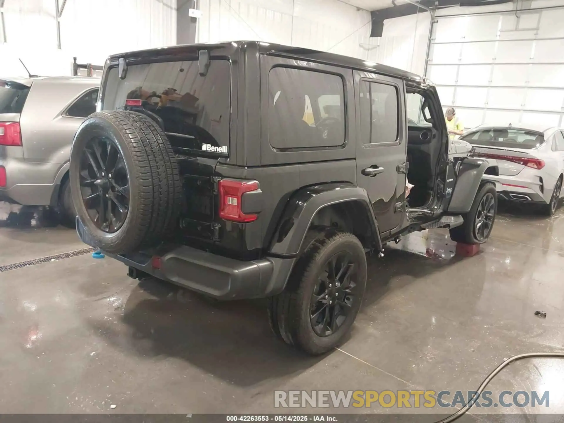 4 Photograph of a damaged car 1C4JJXP61NW276048 JEEP WRANGLER 4XE 2022