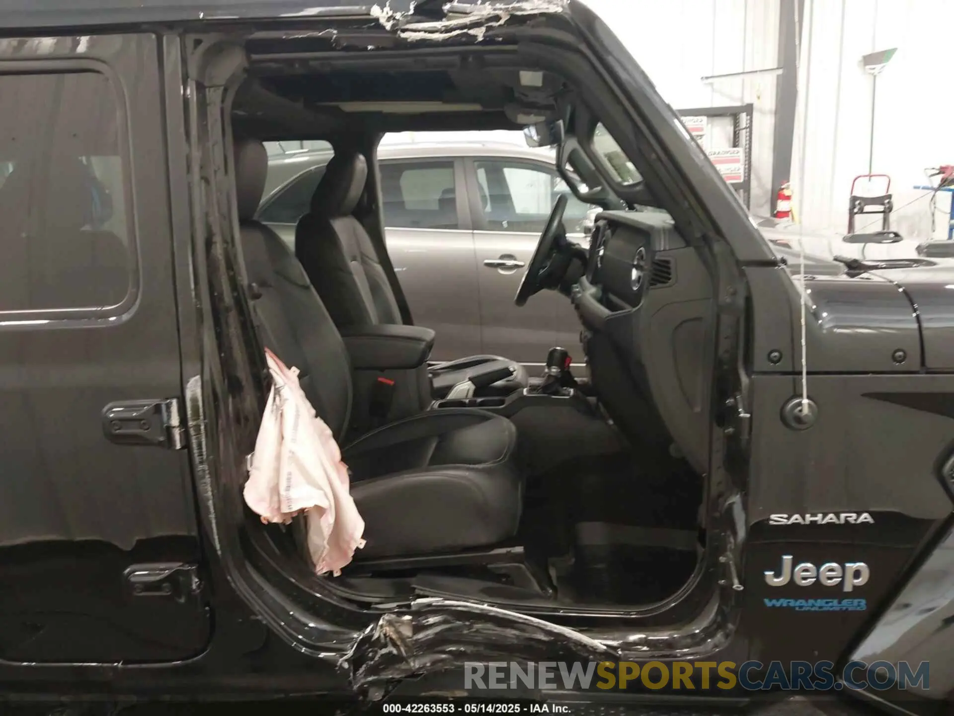 5 Photograph of a damaged car 1C4JJXP61NW276048 JEEP WRANGLER 4XE 2022
