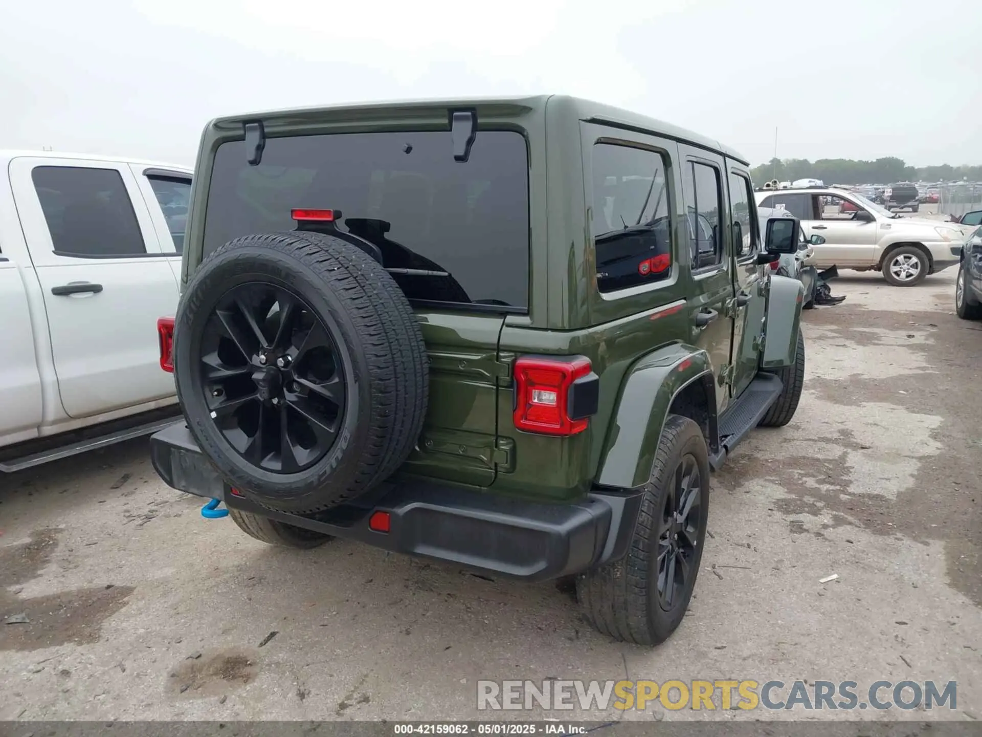 4 Photograph of a damaged car 1C4JJXP61NW278771 JEEP WRANGLER 4XE 2022