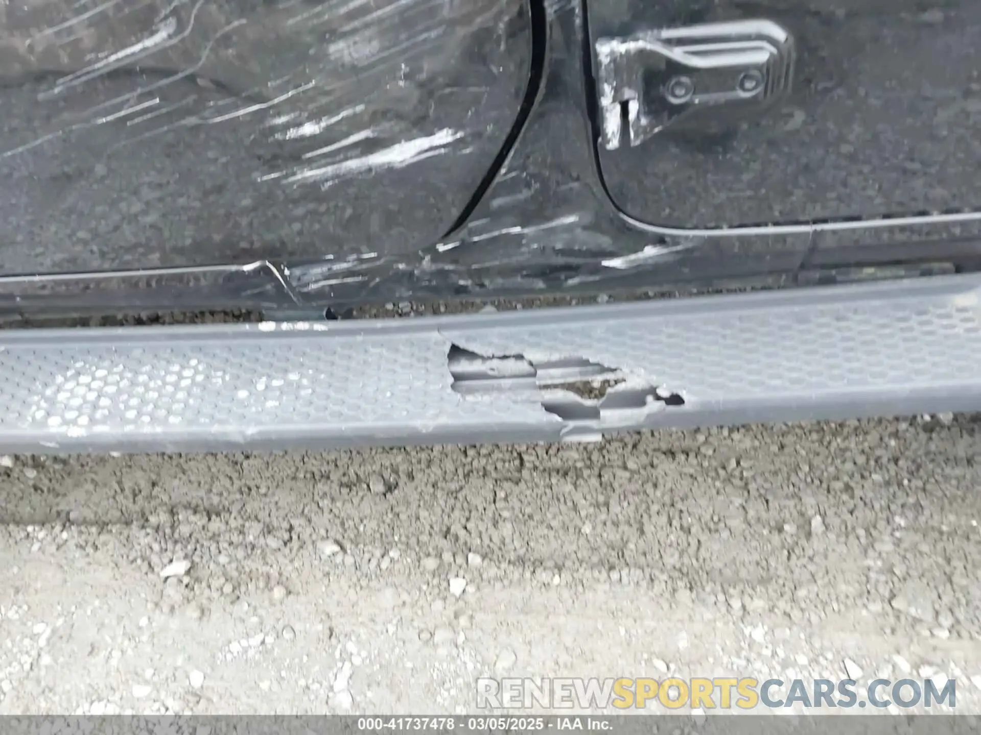 19 Photograph of a damaged car 1C4JJXP62NW101551 JEEP WRANGLER 4XE 2022