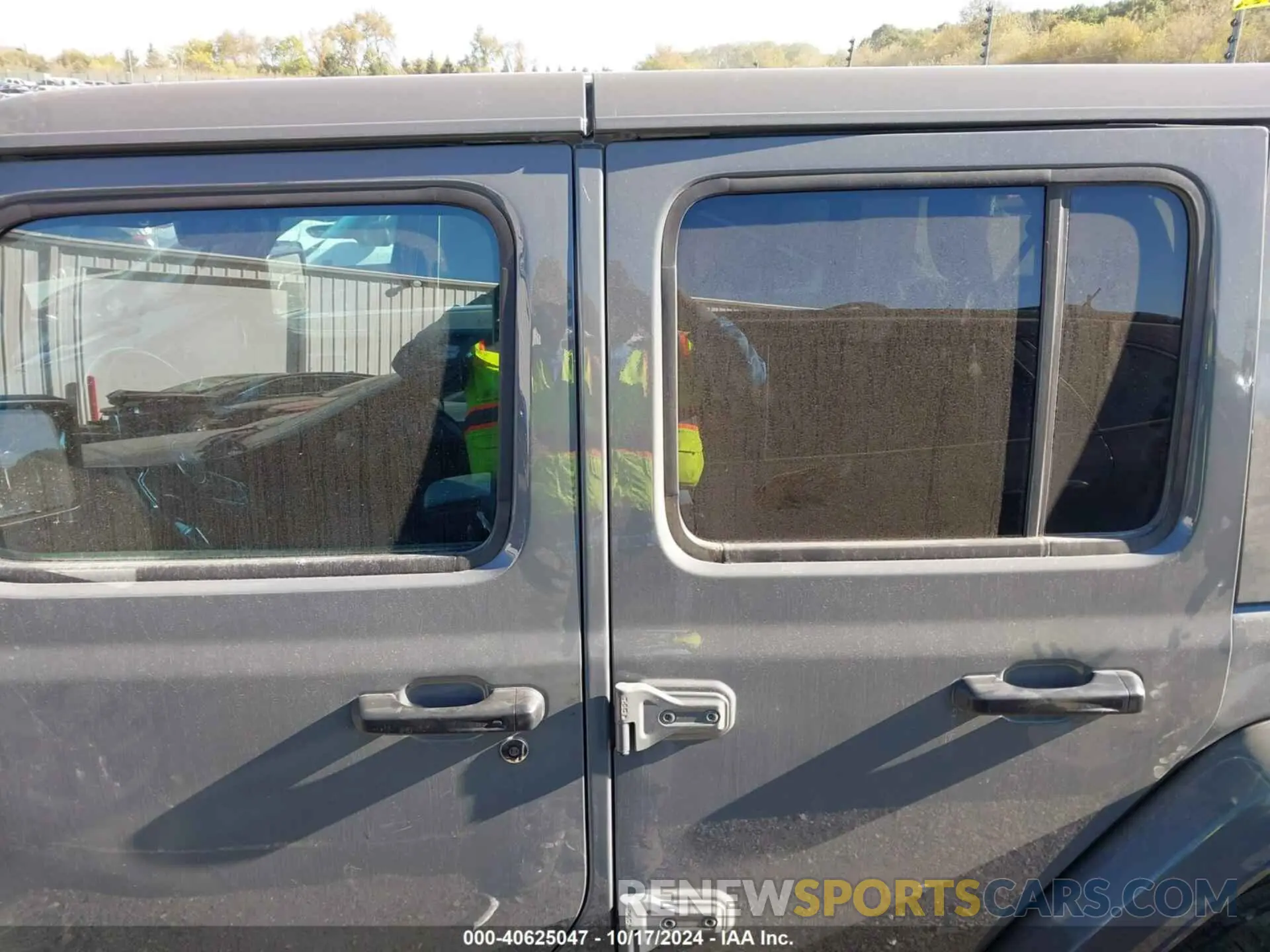 14 Photograph of a damaged car 1C4JJXP65NW216158 JEEP WRANGLER 4XE 2022