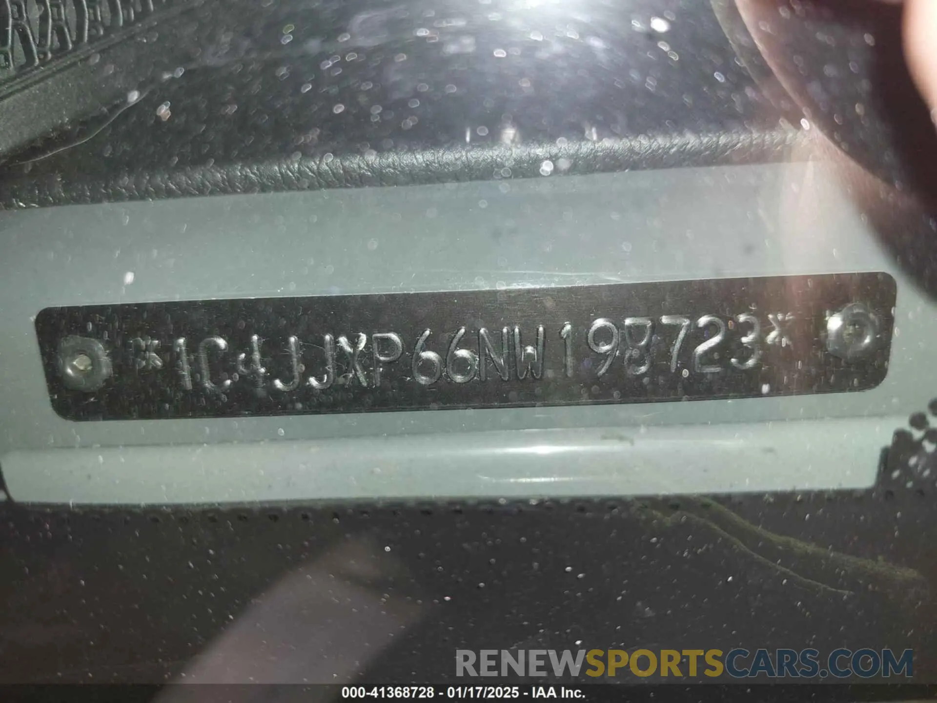 17 Photograph of a damaged car 1C4JJXP66NW198723 JEEP WRANGLER 4XE 2022