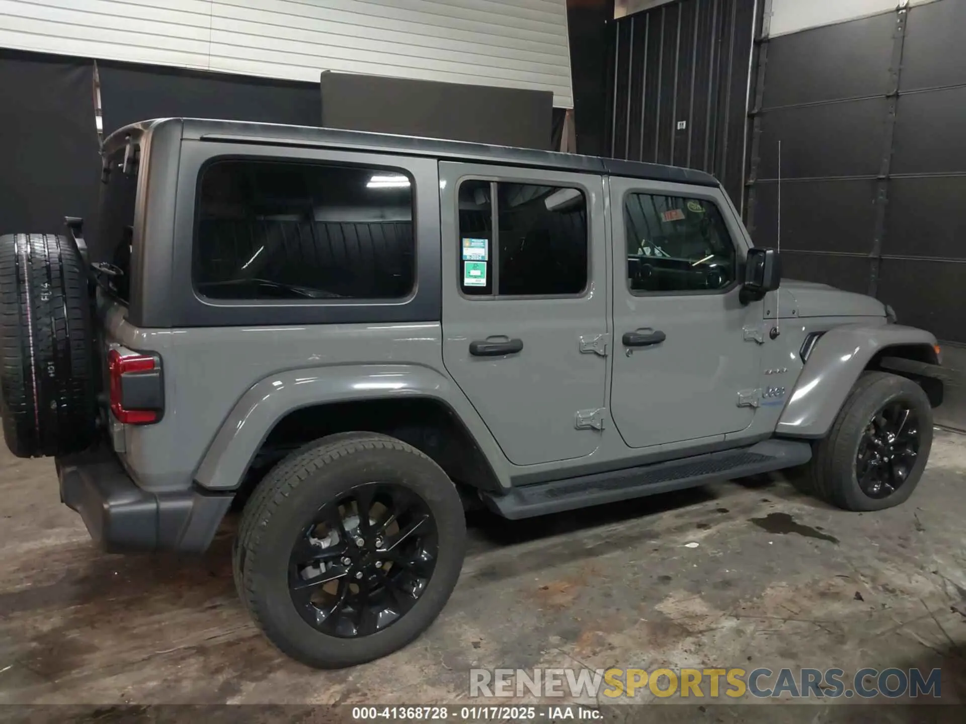 4 Photograph of a damaged car 1C4JJXP66NW198723 JEEP WRANGLER 4XE 2022