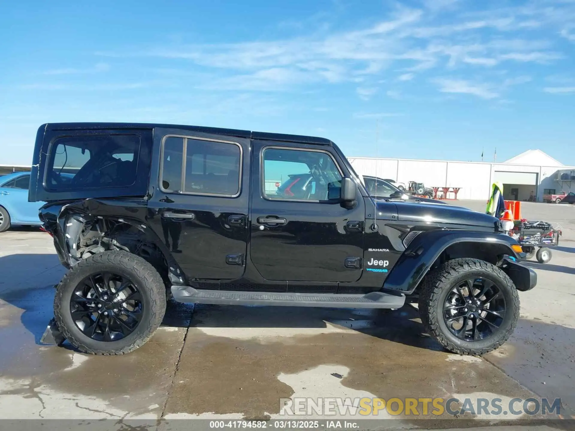 14 Photograph of a damaged car 1C4JJXP67NW275857 JEEP WRANGLER 4XE 2022
